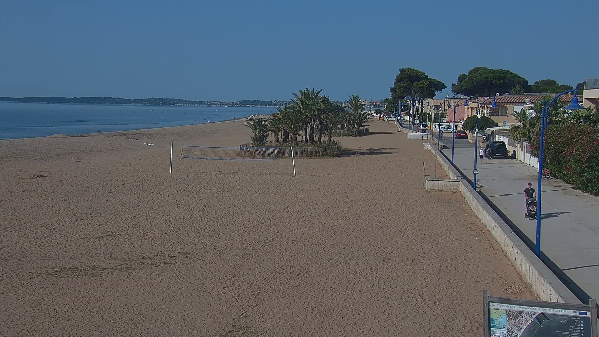 Hyeres, Plage de l'Ayguade Beach & Ayguade  Live Cam - Toulon, Var, Provence-Alpes-Cote d’Azur, France 