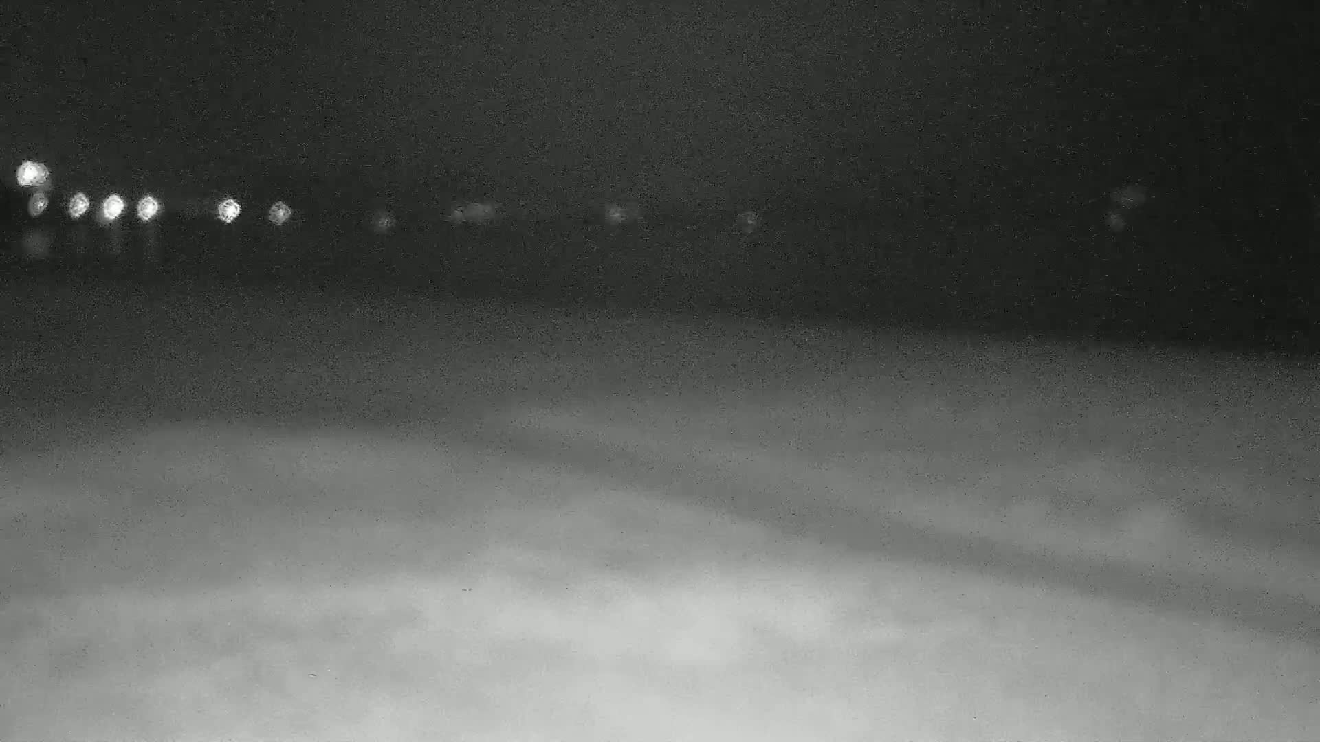Hyeres, Plage de l'Ayguade Beach & Ayguade  Live Cam - Toulon, Var, Provence-Alpes-Cote d’Azur, France 