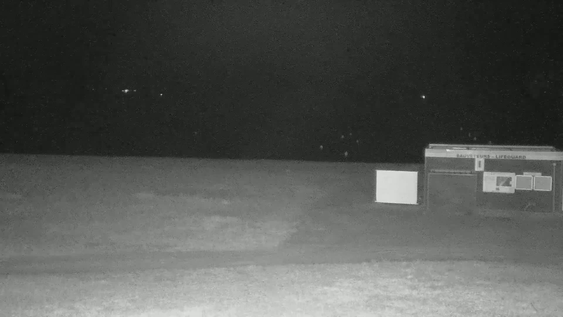 Hyeres, Plage de l'Ayguade Beach & Ayguade  Live Cam - Toulon, Var, Provence-Alpes-Cote d’Azur, France 