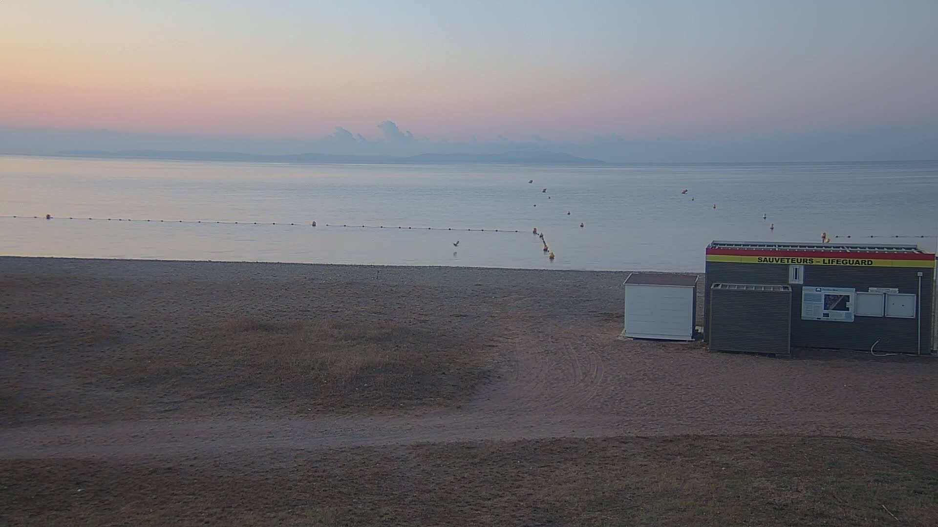 Hyeres, Plage de l'Ayguade Beach & Ayguade  Live Cam - Toulon, Var, Provence-Alpes-Cote d’Azur, France 