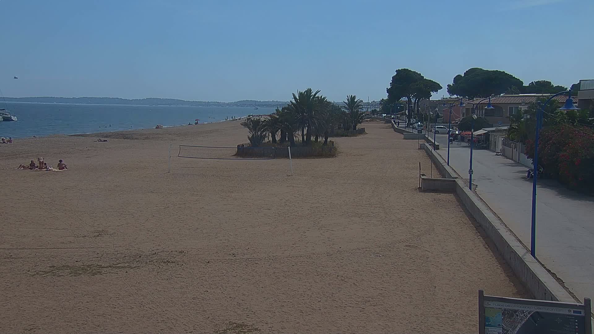 Hyeres, Plage de l'Ayguade Beach & Ayguade  Live Cam - Toulon, Var, Provence-Alpes-Cote d’Azur, France 