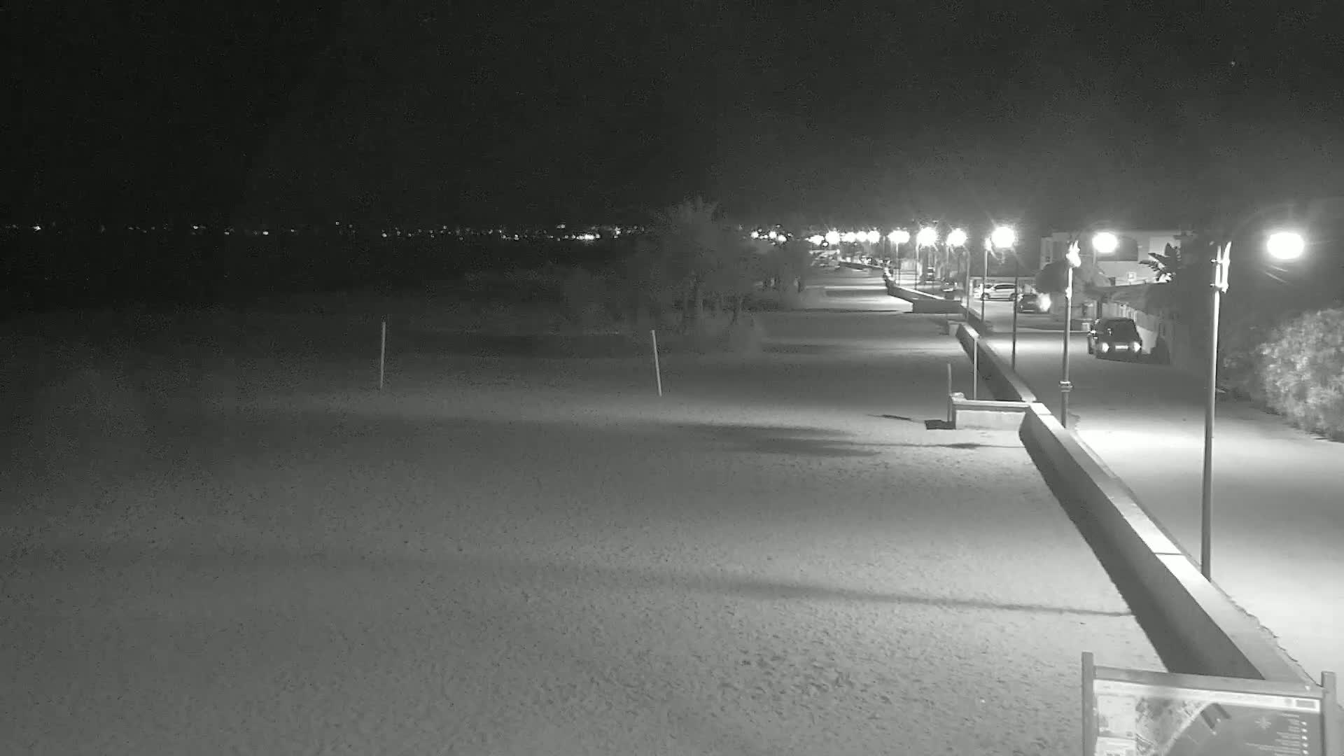 Hyeres, Plage de l'Ayguade Beach & Ayguade  Live Cam - Toulon, Var, Provence-Alpes-Cote d’Azur, France 