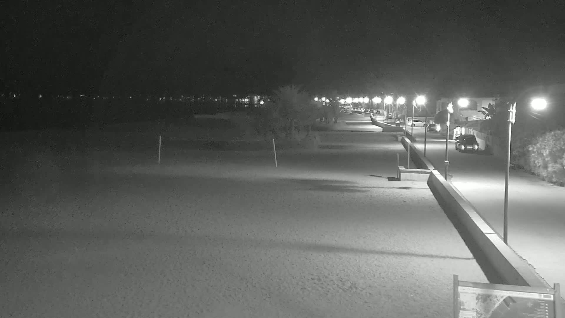 Hyeres, Plage de l'Ayguade Beach & Ayguade  Live Cam - Toulon, Var, Provence-Alpes-Cote d’Azur, France 