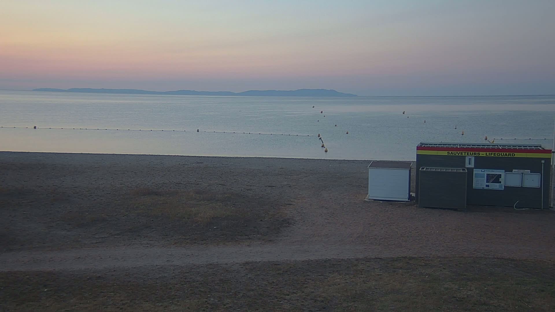 Hyeres, Plage de l'Ayguade Beach & Ayguade  Live Cam - Toulon, Var, Provence-Alpes-Cote d’Azur, France 