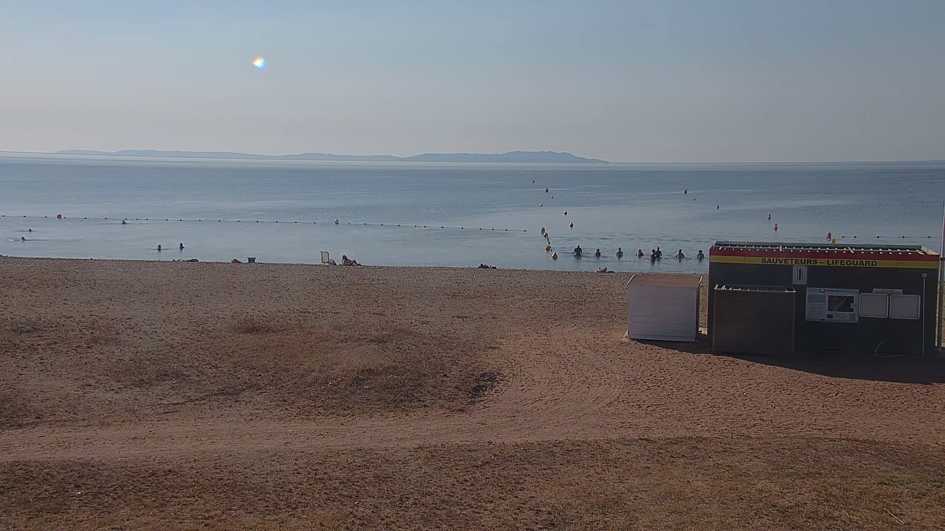Hyeres, Plage de l'Ayguade Beach & Ayguade  Live Cam - Toulon, Var, Provence-Alpes-Cote d’Azur, France 