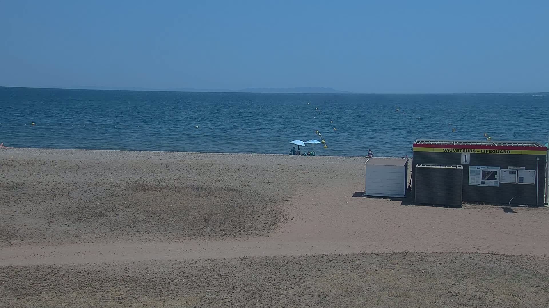 Hyeres, Plage de l'Ayguade Beach & Ayguade  Live Cam - Toulon, Var, Provence-Alpes-Cote d’Azur, France 