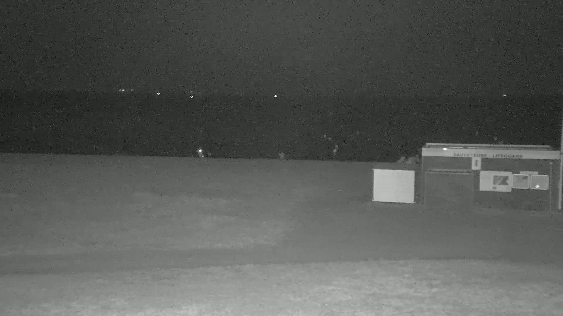 Hyeres, Plage de l'Ayguade Beach & Ayguade  Live Cam - Toulon, Var, Provence-Alpes-Cote d’Azur, France 