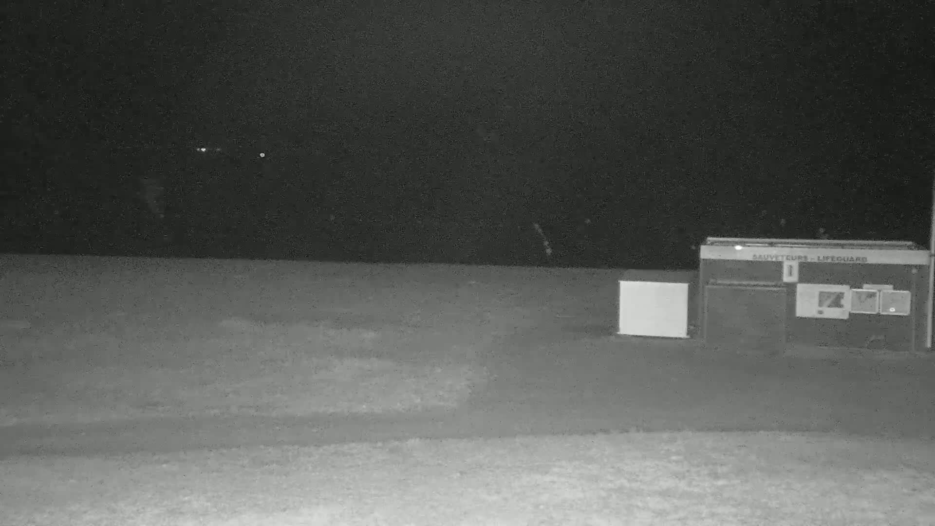 Hyeres, Plage de l'Ayguade Beach & Ayguade  Live Cam - Toulon, Var, Provence-Alpes-Cote d’Azur, France 