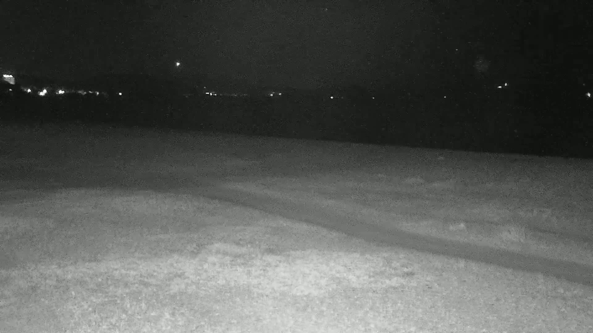 Hyeres, Plage de l'Ayguade Beach & Ayguade  Live Cam - Toulon, Var, Provence-Alpes-Cote d’Azur, France 