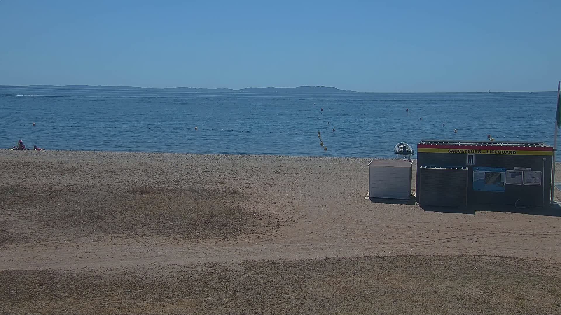 Hyeres, Plage de l'Ayguade Beach & Ayguade  Live Cam - Toulon, Var, Provence-Alpes-Cote d’Azur, France 
