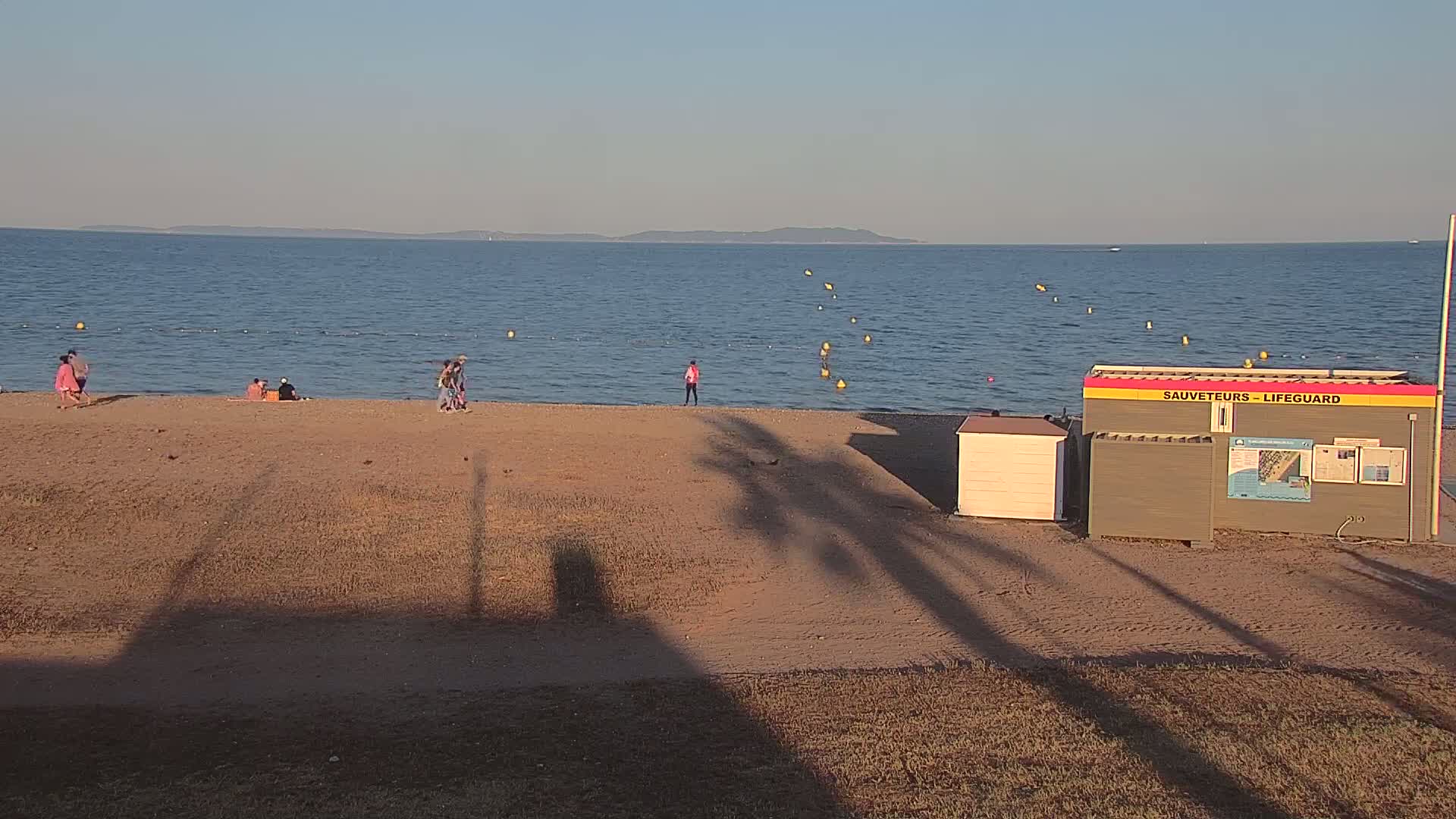 Hyeres, Plage de l'Ayguade Beach & Ayguade  Live Cam - Toulon, Var, Provence-Alpes-Cote d’Azur, France 