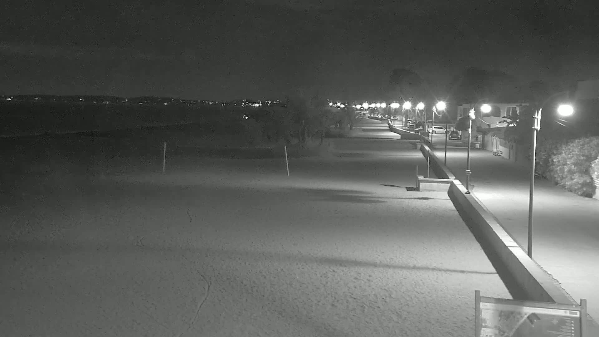 Hyeres, Plage de l'Ayguade Beach & Ayguade  Live Cam - Toulon, Var, Provence-Alpes-Cote d’Azur, France 