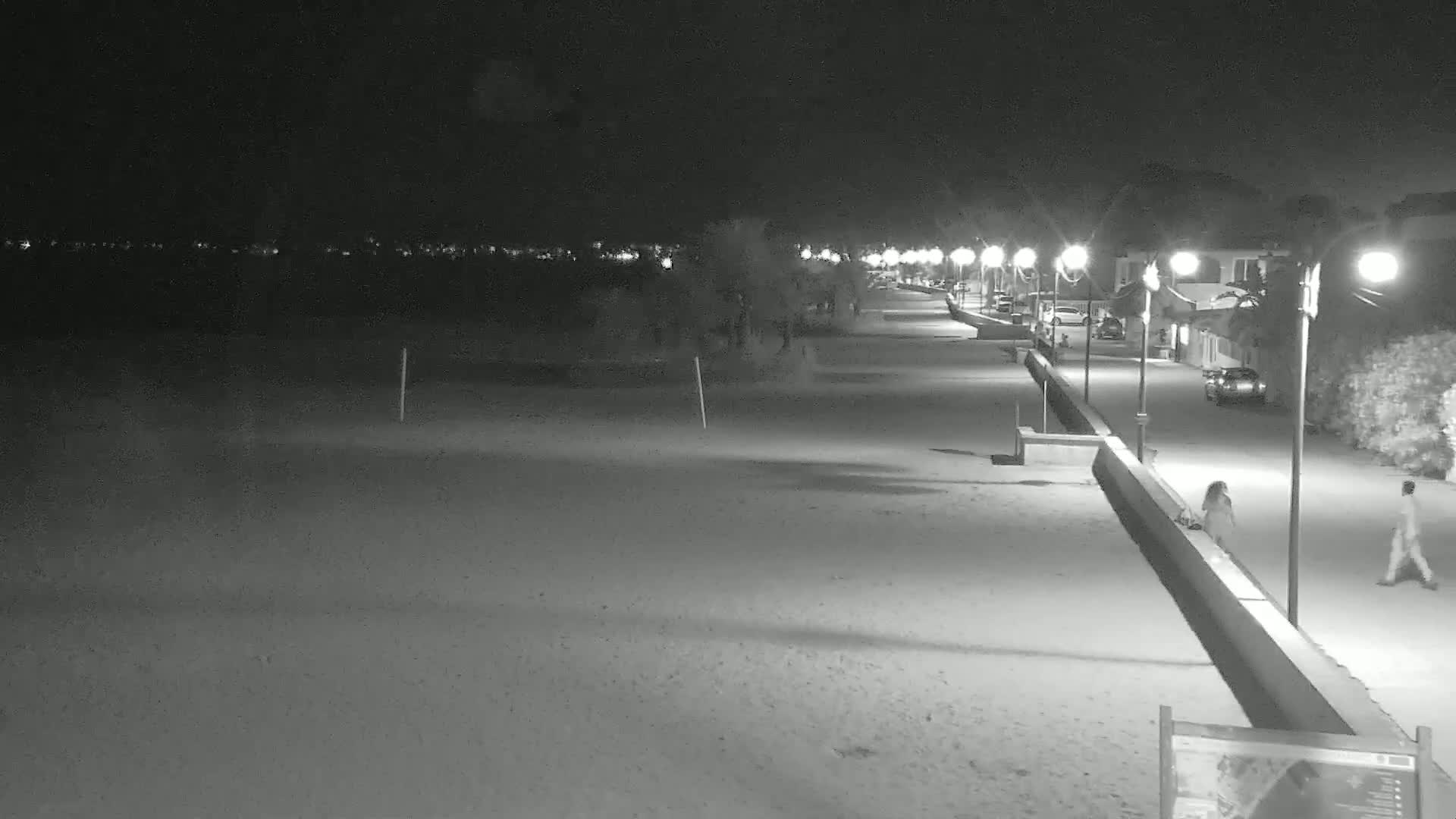 Hyeres, Plage de l'Ayguade Beach & Ayguade  Live Cam - Toulon, Var, Provence-Alpes-Cote d’Azur, France 