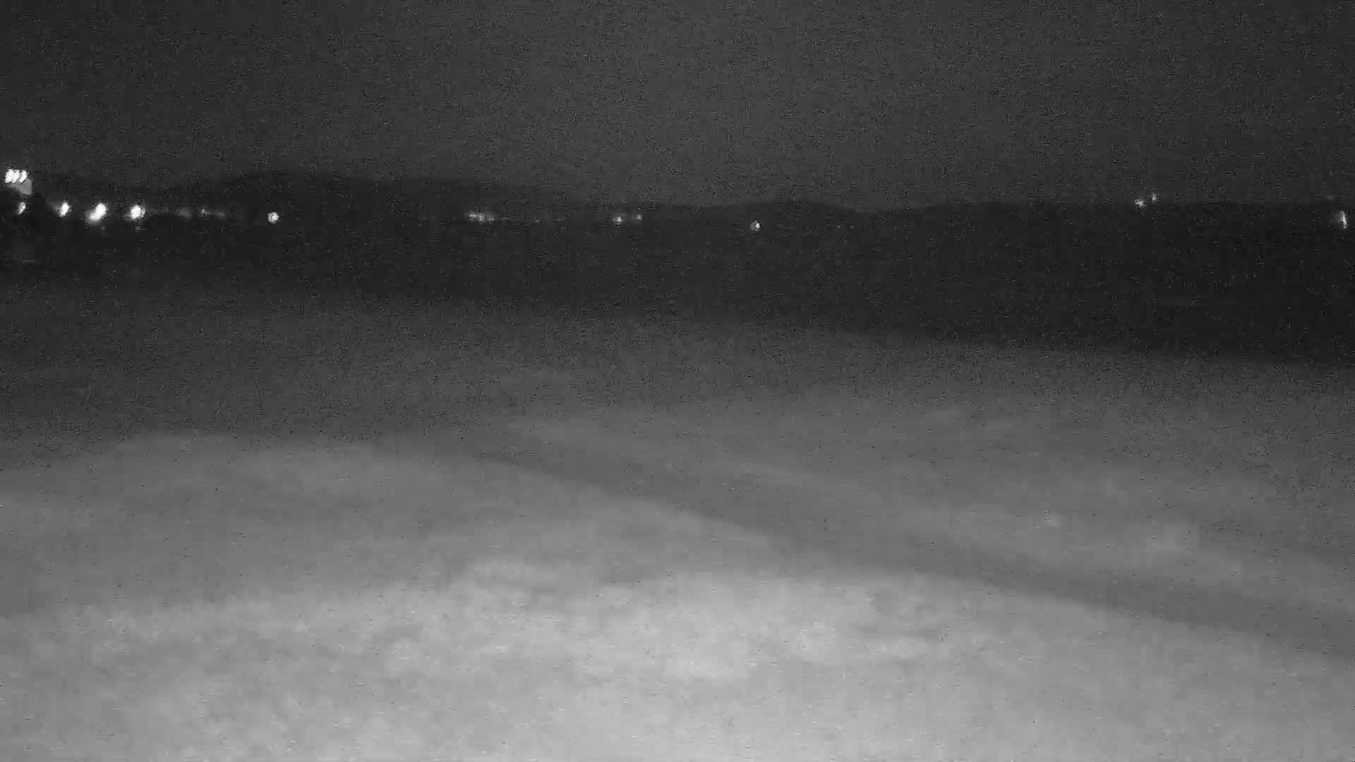 Hyeres, Plage de l'Ayguade Beach & Ayguade  Live Cam - Toulon, Var, Provence-Alpes-Cote d’Azur, France 