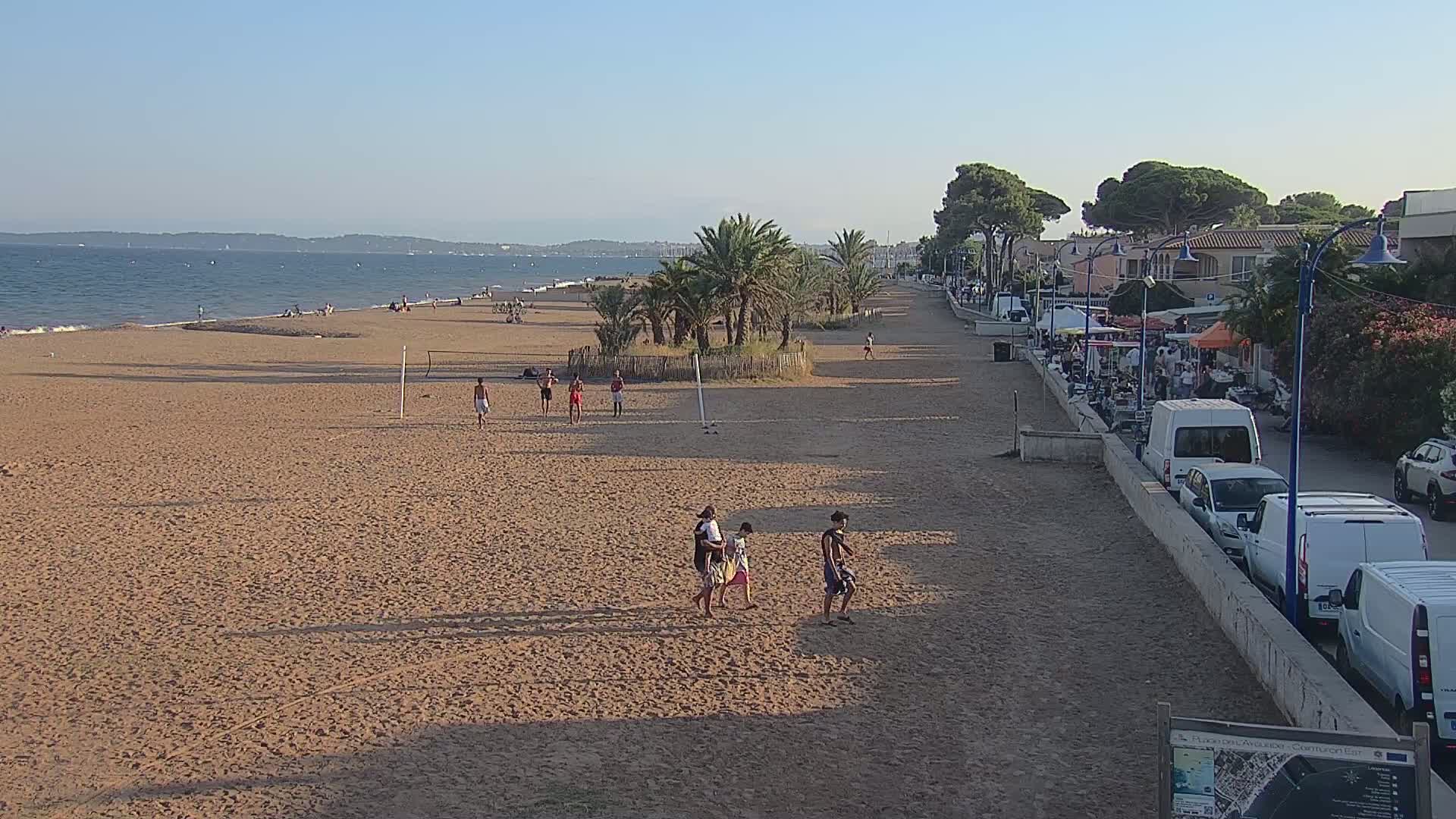 Hyeres, Plage de l'Ayguade Beach & Ayguade  Live Cam - Toulon, Var, Provence-Alpes-Cote d’Azur, France 