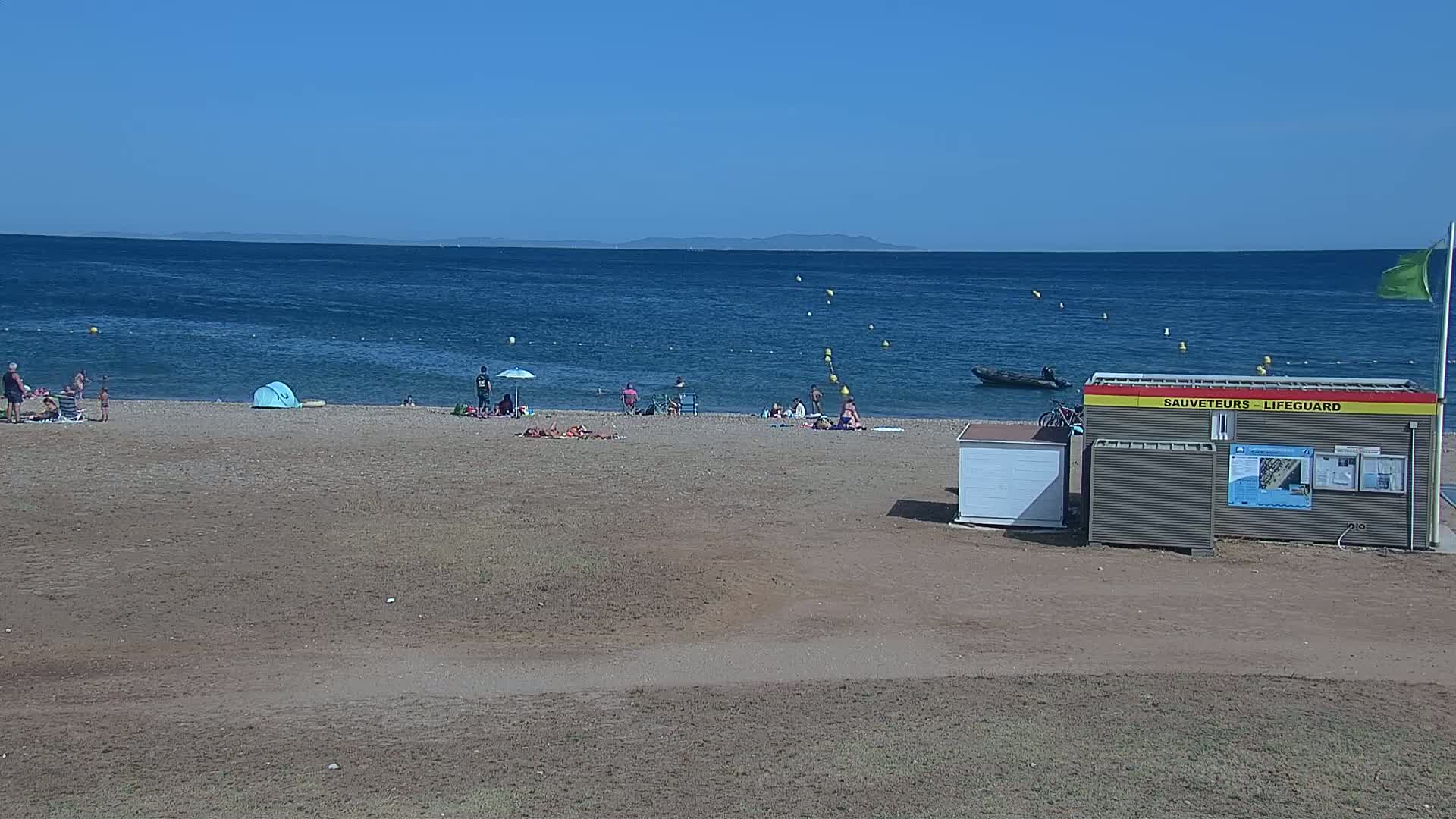 Hyeres, Plage de l'Ayguade Beach & Ayguade  Live Cam - Toulon, Var, Provence-Alpes-Cote d’Azur, France 