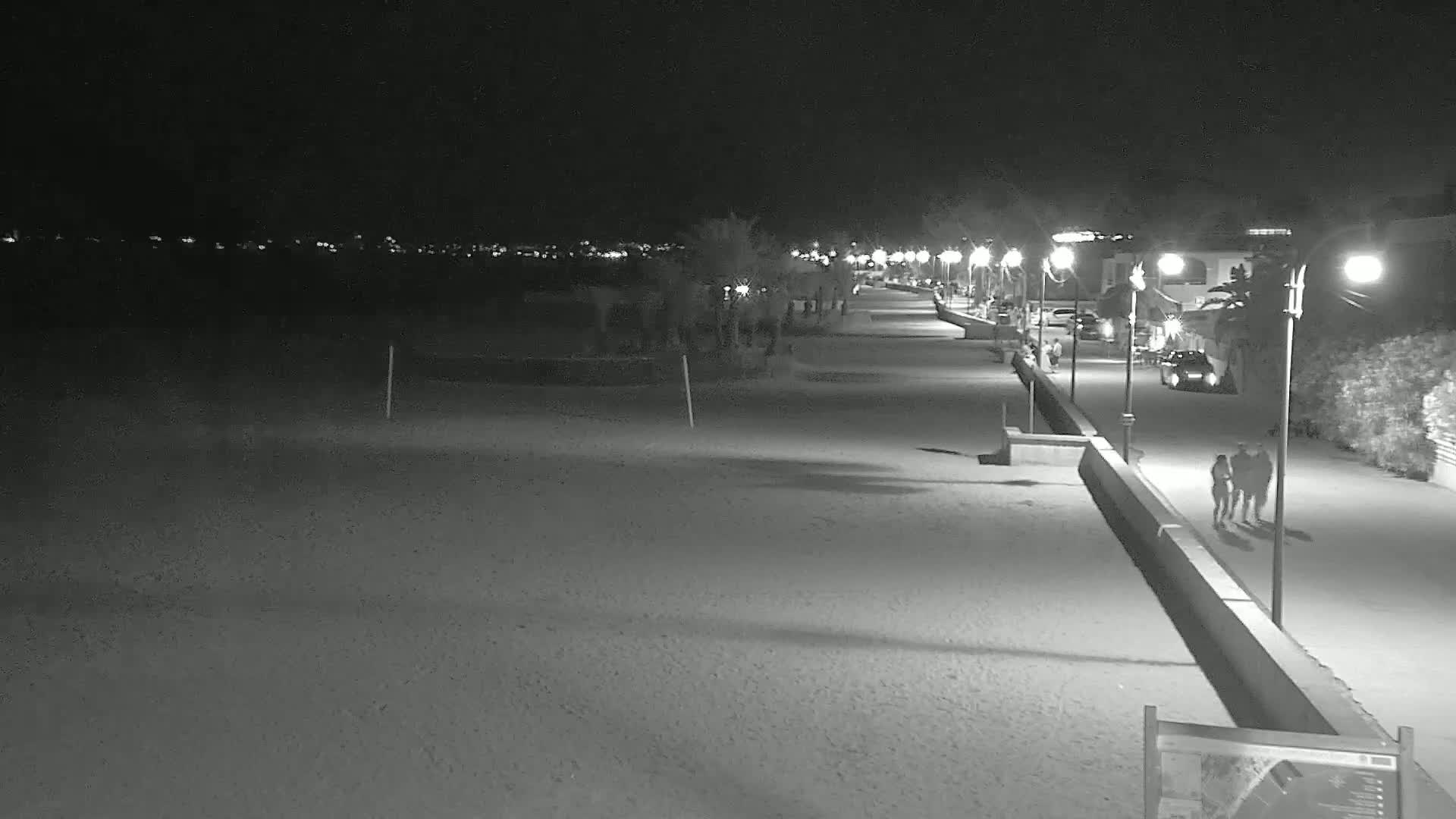 Hyeres, Plage de l'Ayguade Beach & Ayguade  Live Cam - Toulon, Var, Provence-Alpes-Cote d’Azur, France 