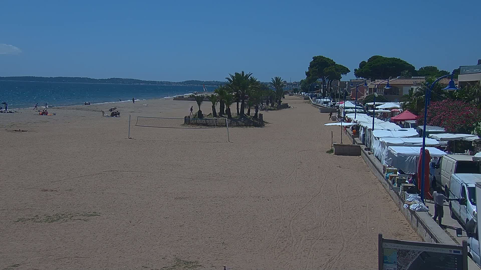 Hyeres, Plage de l'Ayguade Beach & Ayguade  Live Cam - Toulon, Var, Provence-Alpes-Cote d’Azur, France 