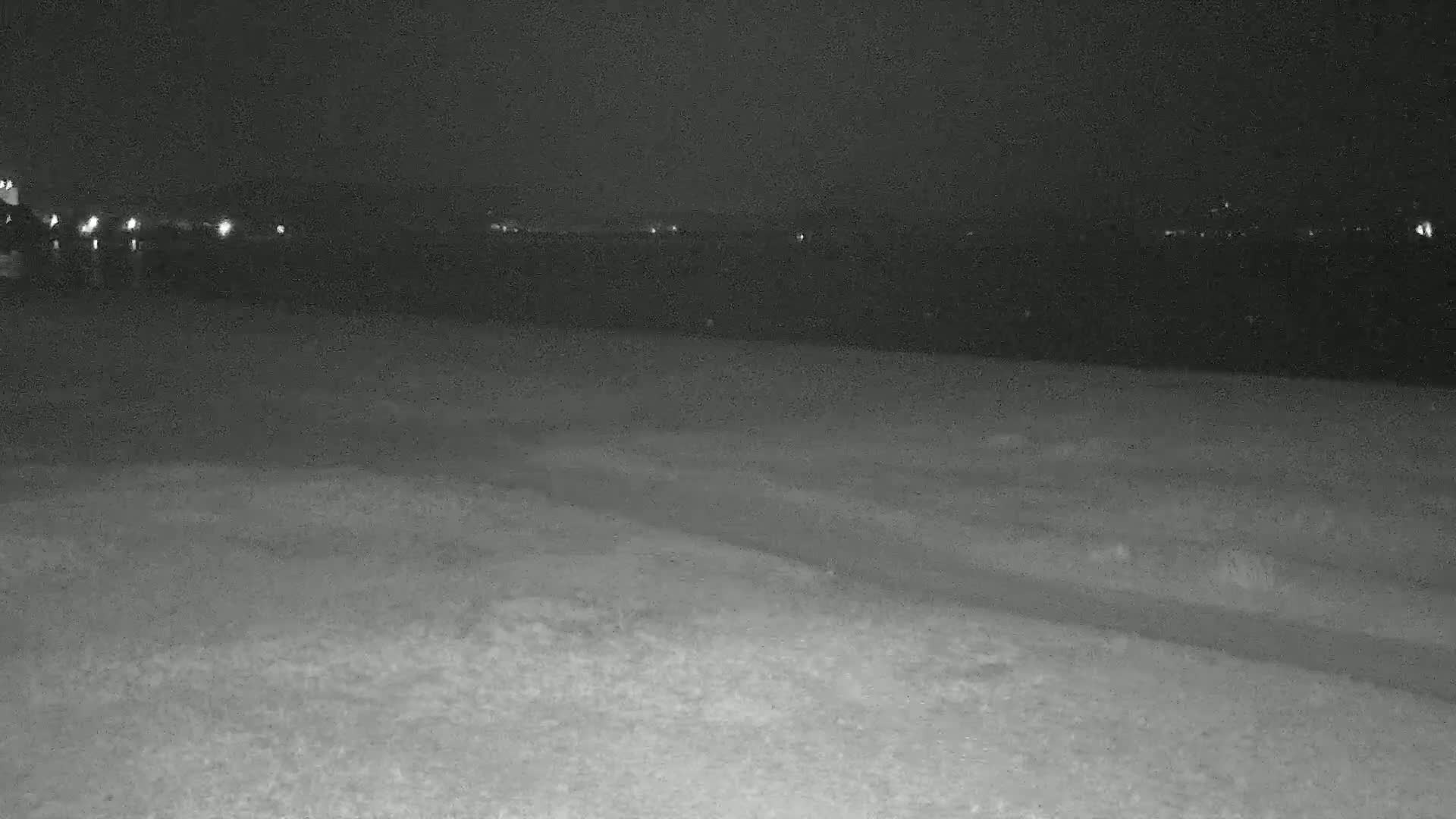 Hyeres, Plage de l'Ayguade Beach & Ayguade  Live Cam - Toulon, Var, Provence-Alpes-Cote d’Azur, France 