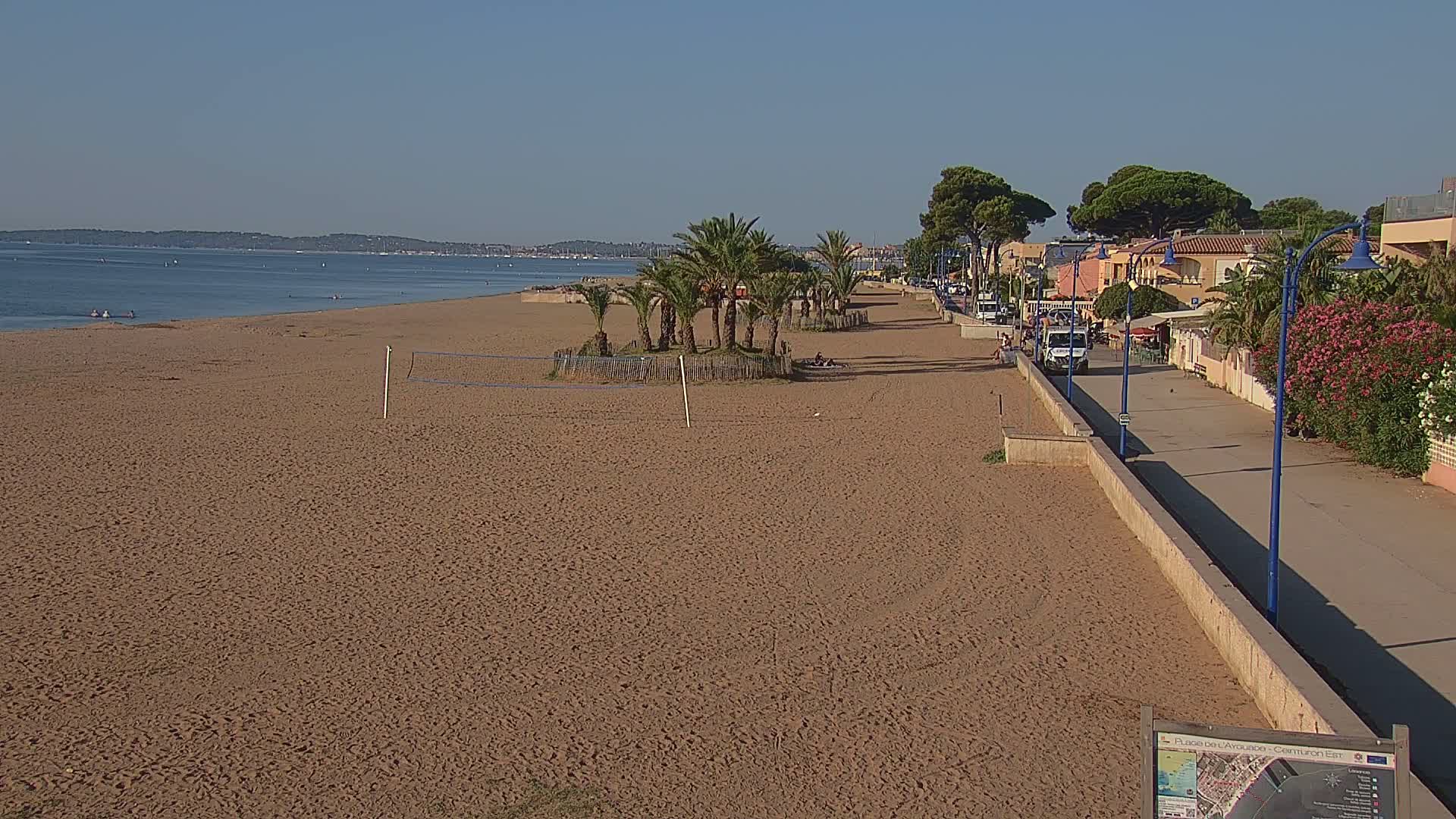 Hyeres, Plage de l'Ayguade Beach & Ayguade  Live Cam - Toulon, Var, Provence-Alpes-Cote d’Azur, France 
