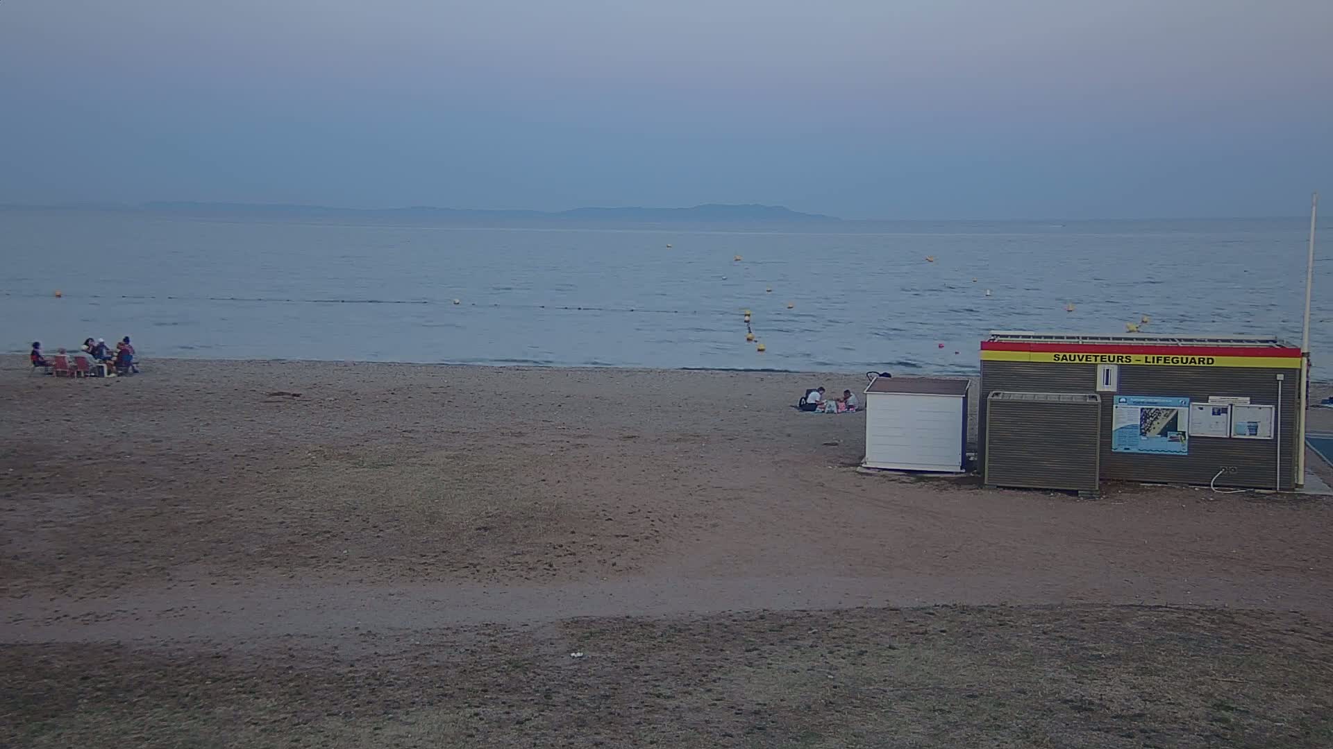 Hyeres, Plage de l'Ayguade Beach & Ayguade  Live Cam - Toulon, Var, Provence-Alpes-Cote d’Azur, France 