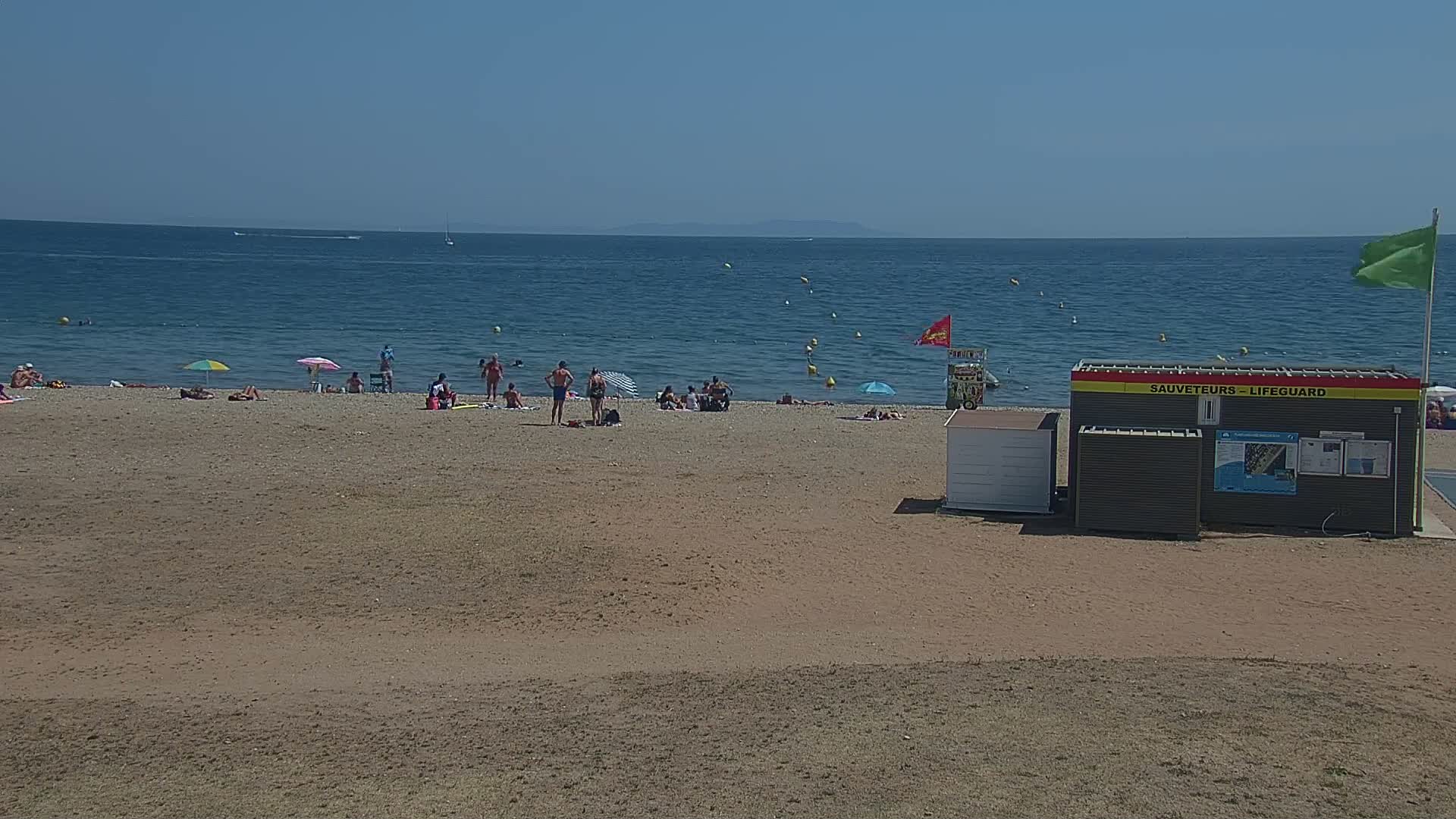 Hyeres, Plage de l'Ayguade Beach & Ayguade  Live Cam - Toulon, Var, Provence-Alpes-Cote d’Azur, France 