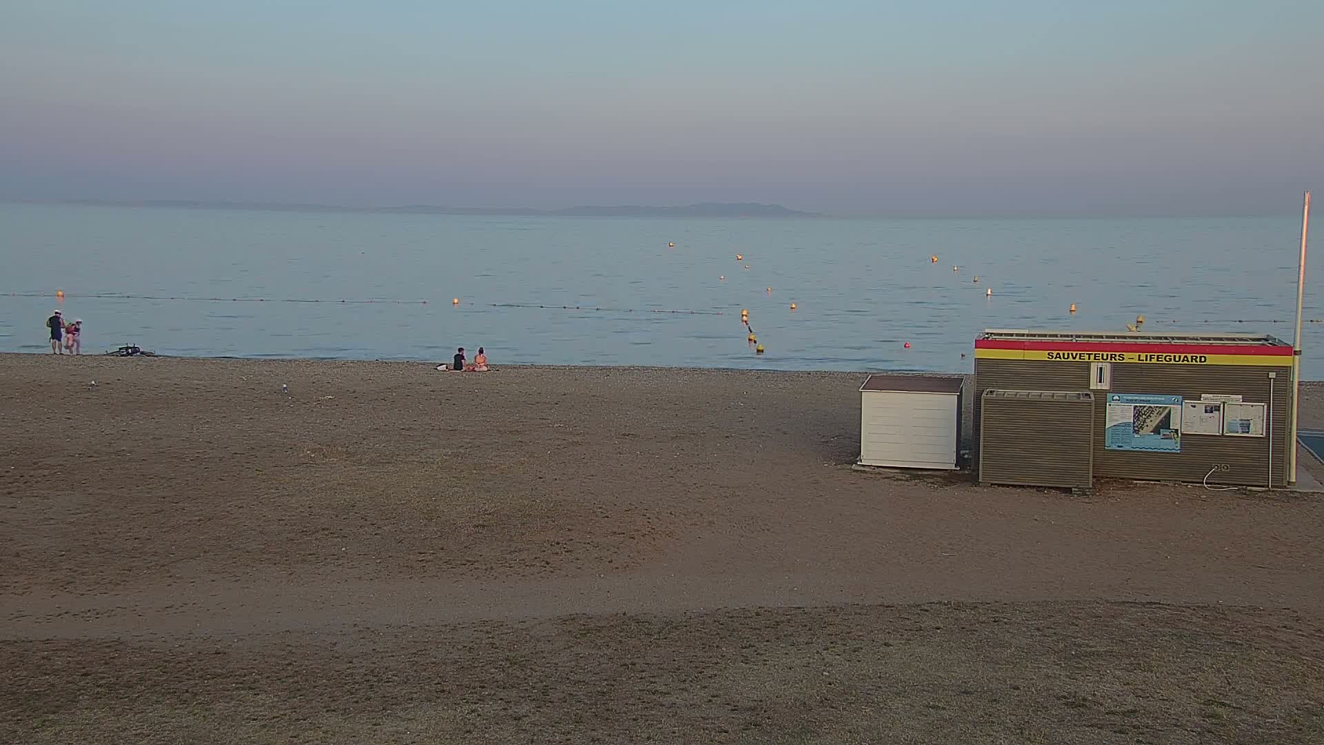 Hyeres, Plage de l'Ayguade Beach & Ayguade  Live Cam - Toulon, Var, Provence-Alpes-Cote d’Azur, France 
