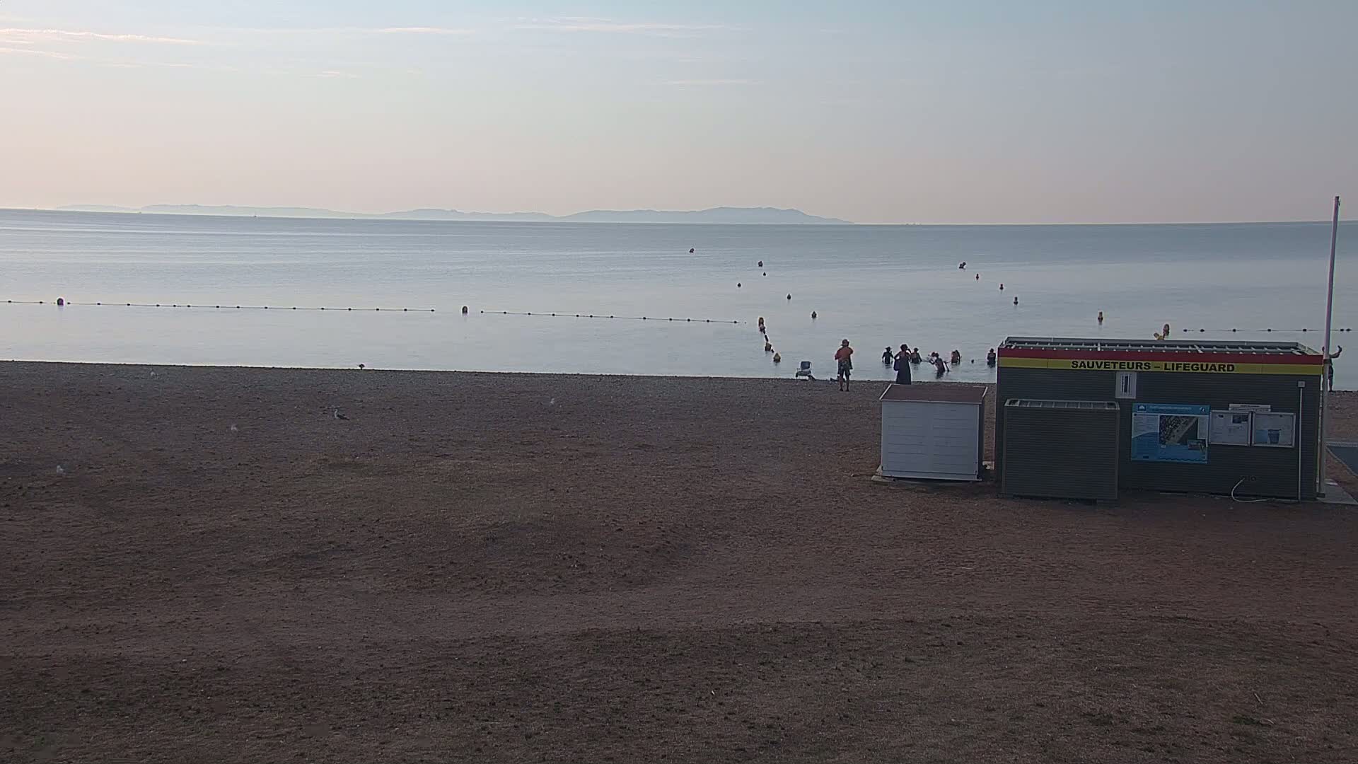 Hyeres, Plage de l'Ayguade Beach & Ayguade  Live Cam - Toulon, Var, Provence-Alpes-Cote d’Azur, France 