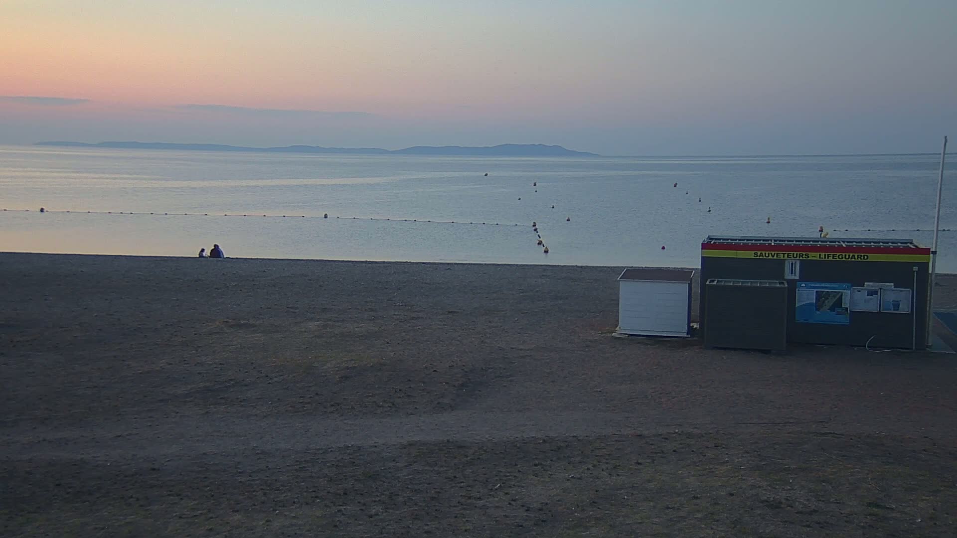 Hyeres, Plage de l'Ayguade Beach & Ayguade  Live Cam - Toulon, Var, Provence-Alpes-Cote d’Azur, France 