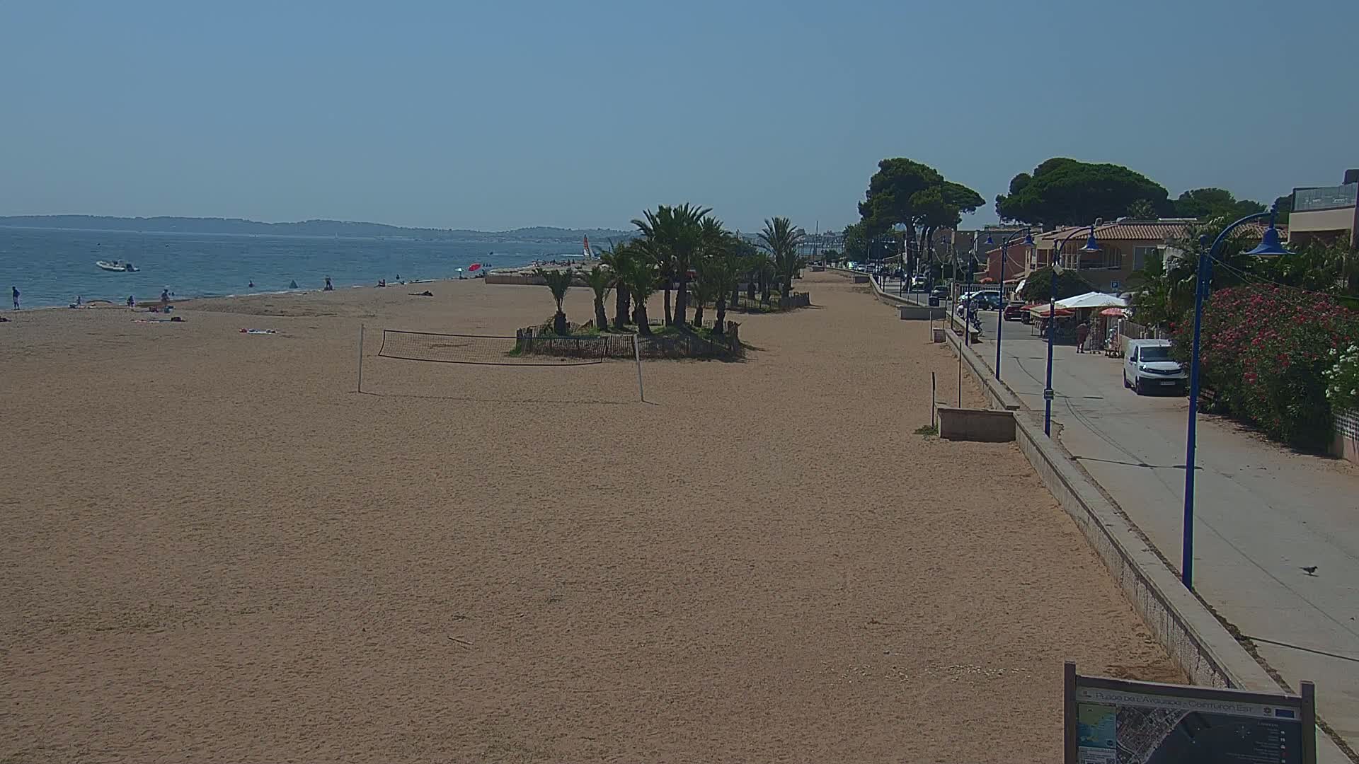 Hyeres, Plage de l'Ayguade Beach & Ayguade  Live Cam - Toulon, Var, Provence-Alpes-Cote d’Azur, France 