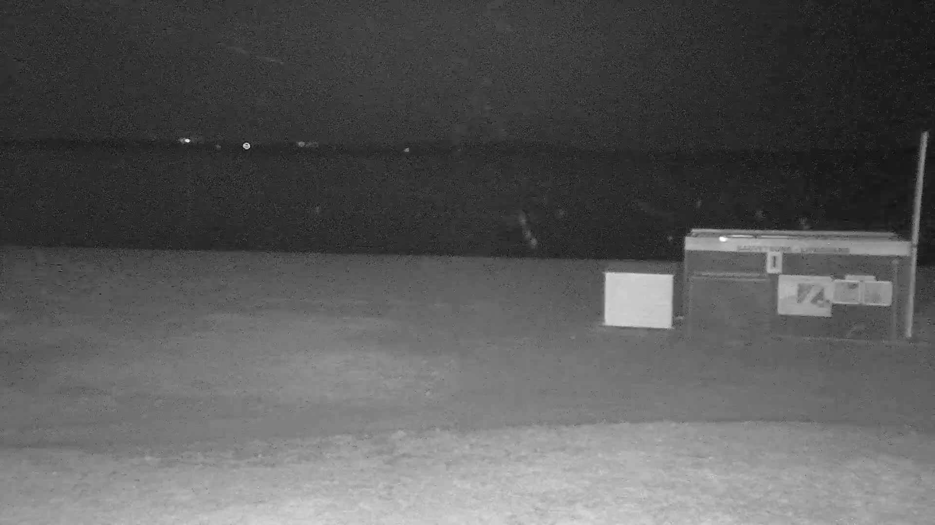 Hyeres, Plage de l'Ayguade Beach & Ayguade  Live Cam - Toulon, Var, Provence-Alpes-Cote d’Azur, France 