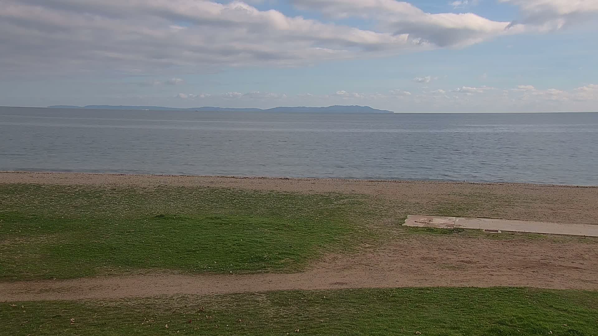 Hyeres, Plage de l'Ayguade Beach & Ayguade  Live Cam - Toulon, Var, Provence-Alpes-Cote d’Azur, France 