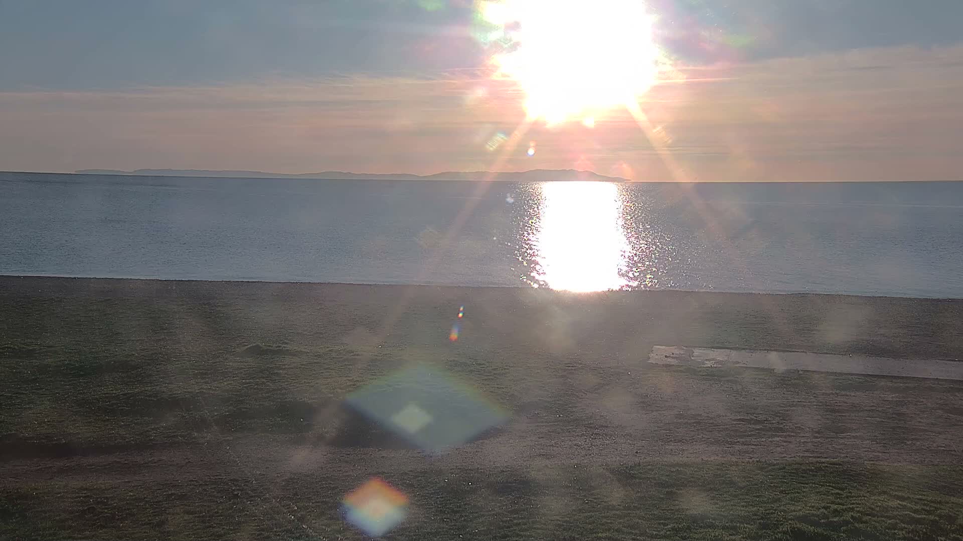 Hyeres, Plage de l'Ayguade Beach & Ayguade  Live Cam - Toulon, Var, Provence-Alpes-Cote d’Azur, France 