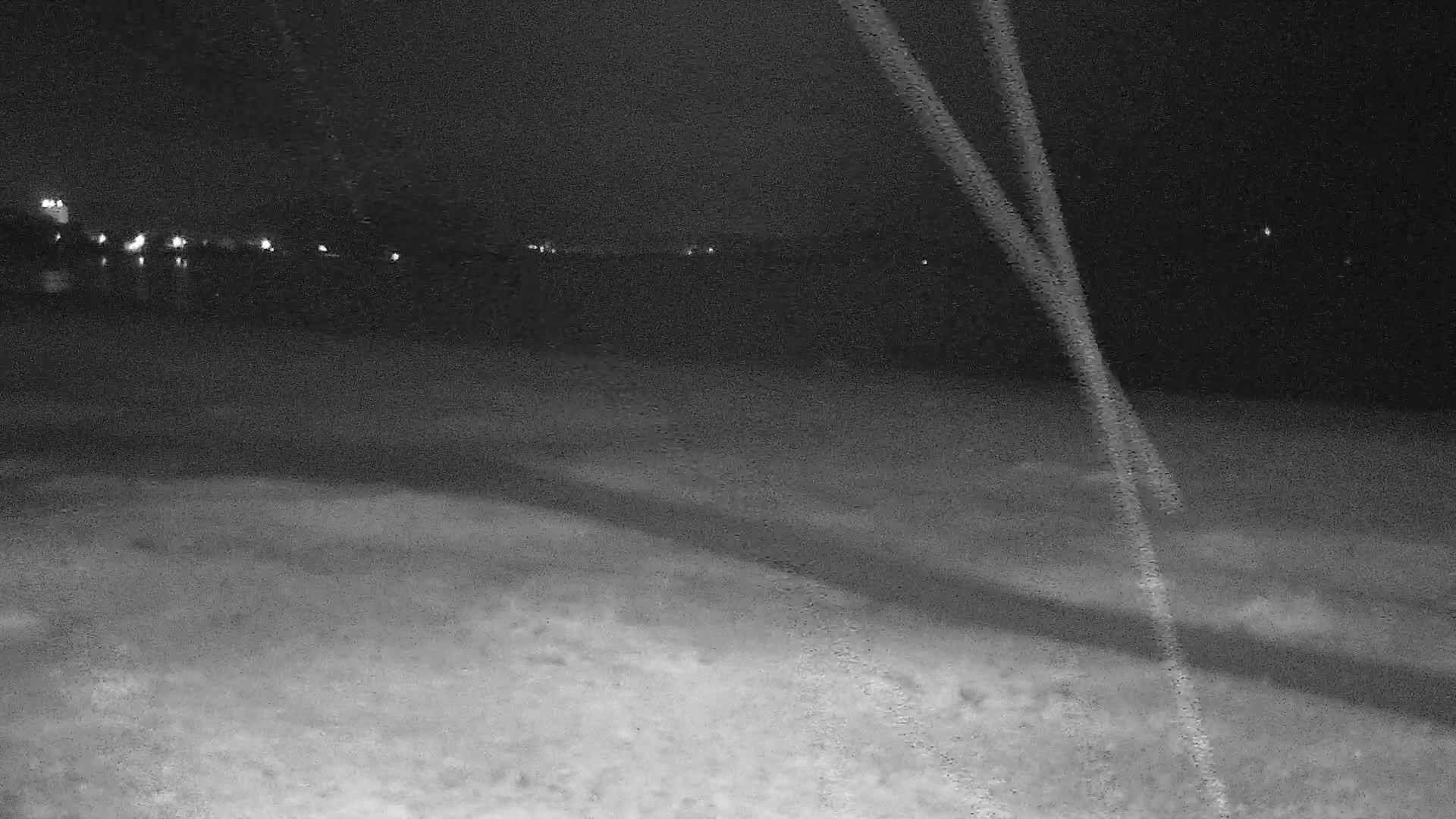 Hyeres, Plage de l'Ayguade Beach & Ayguade  Live Cam - Toulon, Var, Provence-Alpes-Cote d’Azur, France 