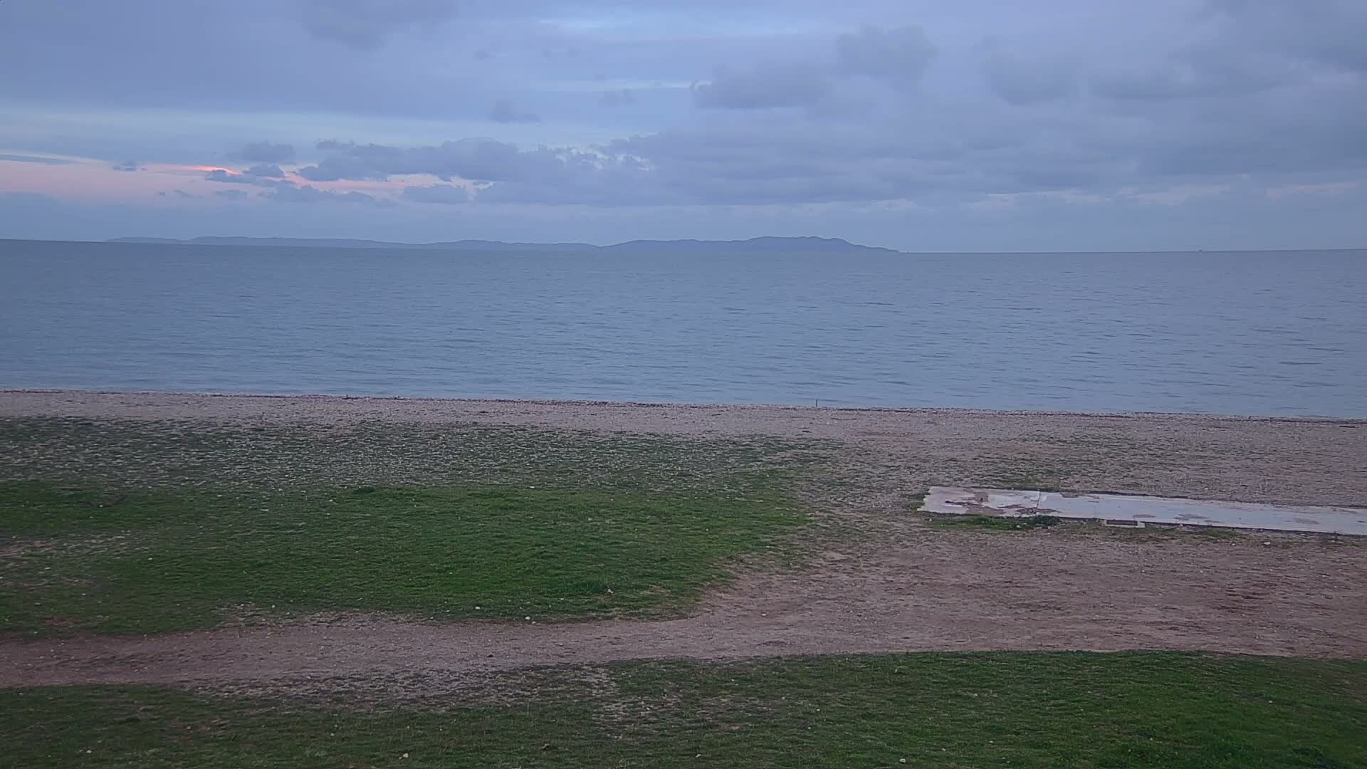 Hyeres, Plage de l'Ayguade Beach & Ayguade  Live Cam - Toulon, Var, Provence-Alpes-Cote d’Azur, France 