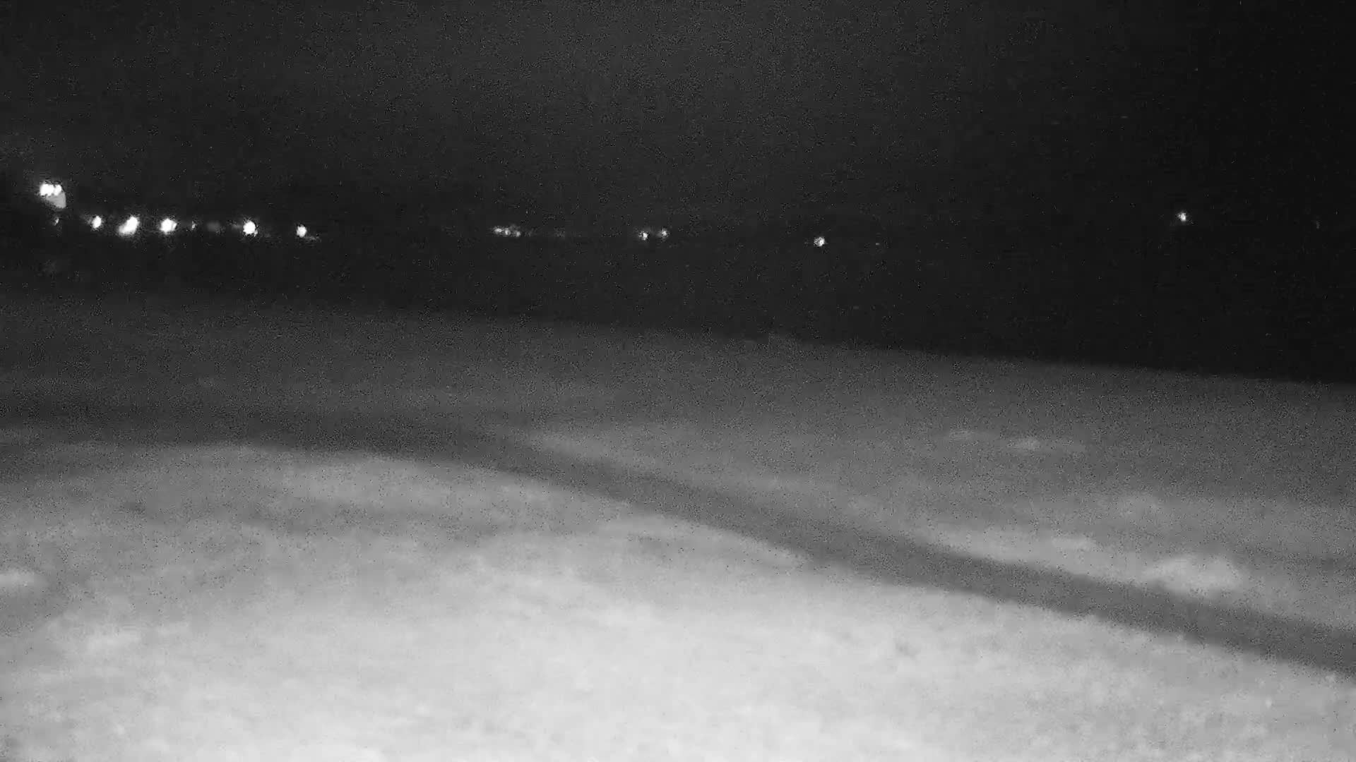 Hyeres, Plage de l'Ayguade Beach & Ayguade  Live Cam - Toulon, Var, Provence-Alpes-Cote d’Azur, France 