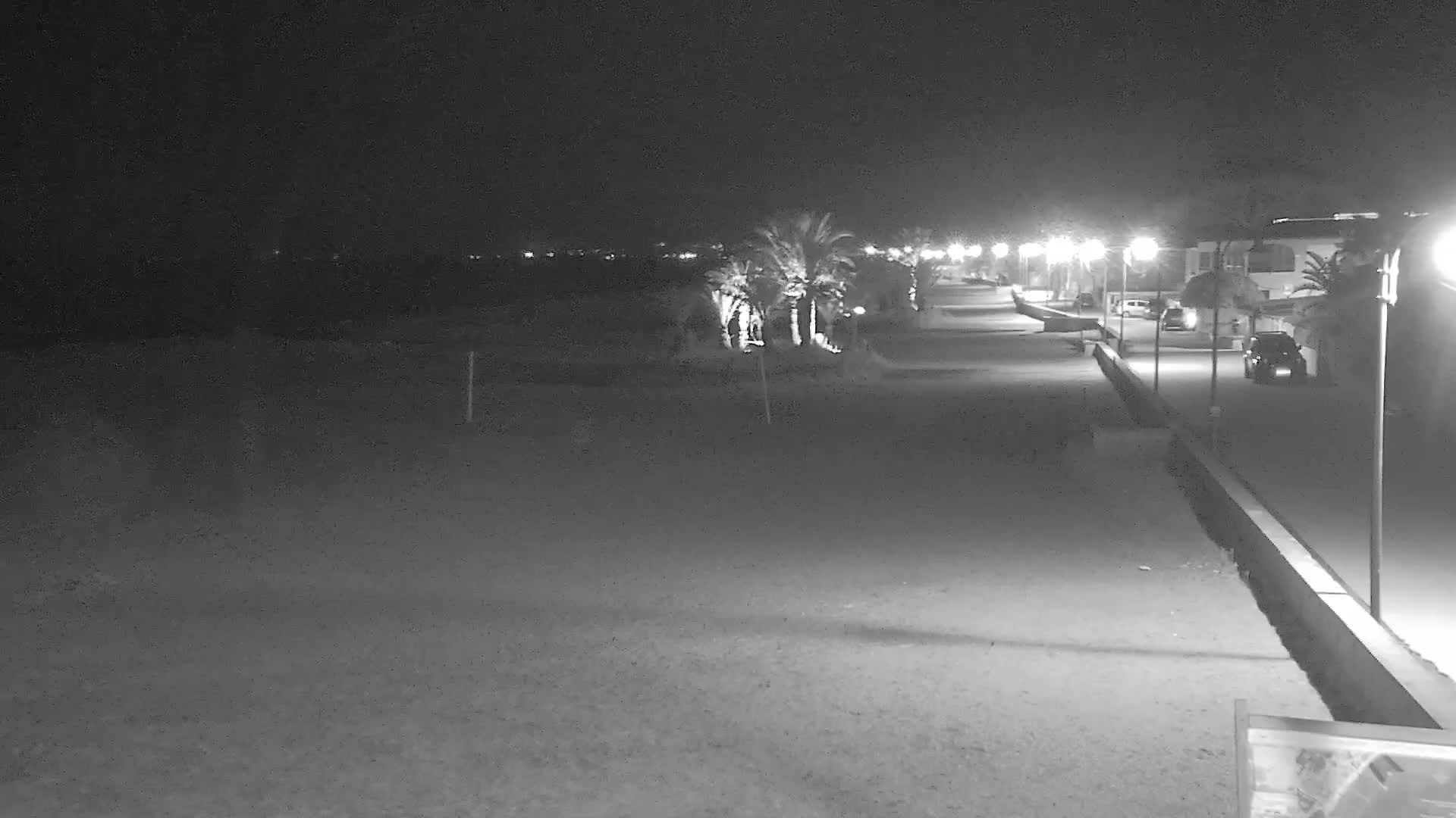 Hyeres, Plage de l'Ayguade Beach & Ayguade  Live Cam - Toulon, Var, Provence-Alpes-Cote d’Azur, France 
