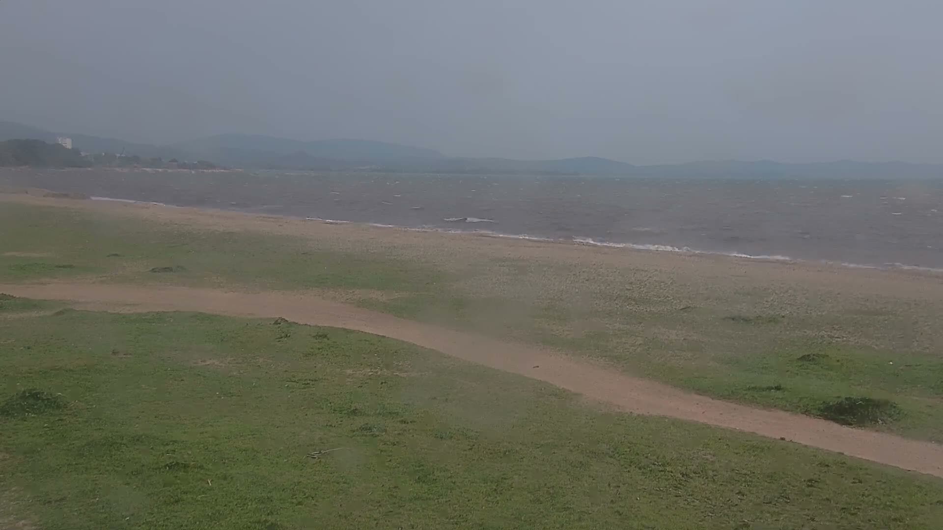 Hyeres, Plage de l'Ayguade Beach & Ayguade  Live Cam - Toulon, Var, Provence-Alpes-Cote d’Azur, France 