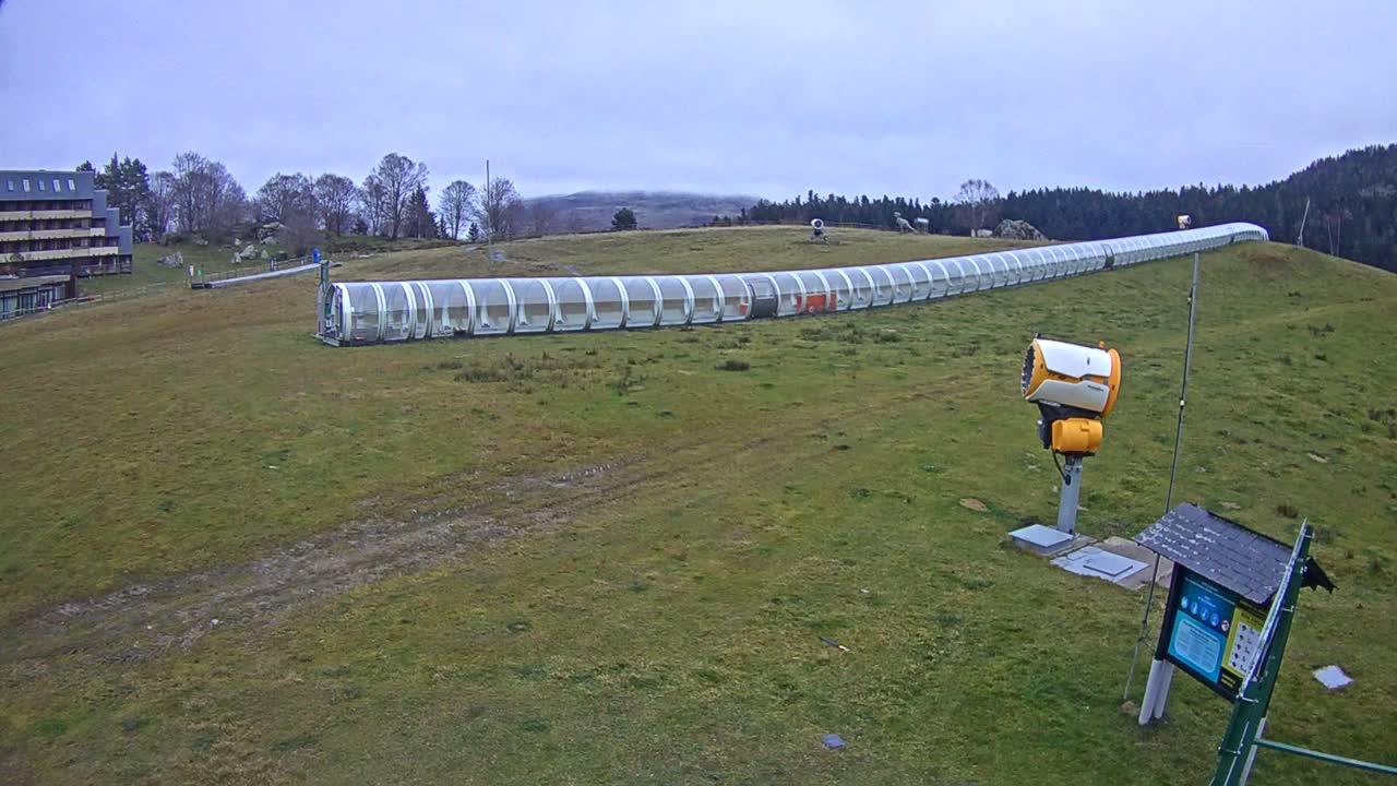 Loudenvielle, Val Louron Ski Center Live Cam - Bagnères-de-Bigorre, Hautes-Pyrenees, Occitanie, France