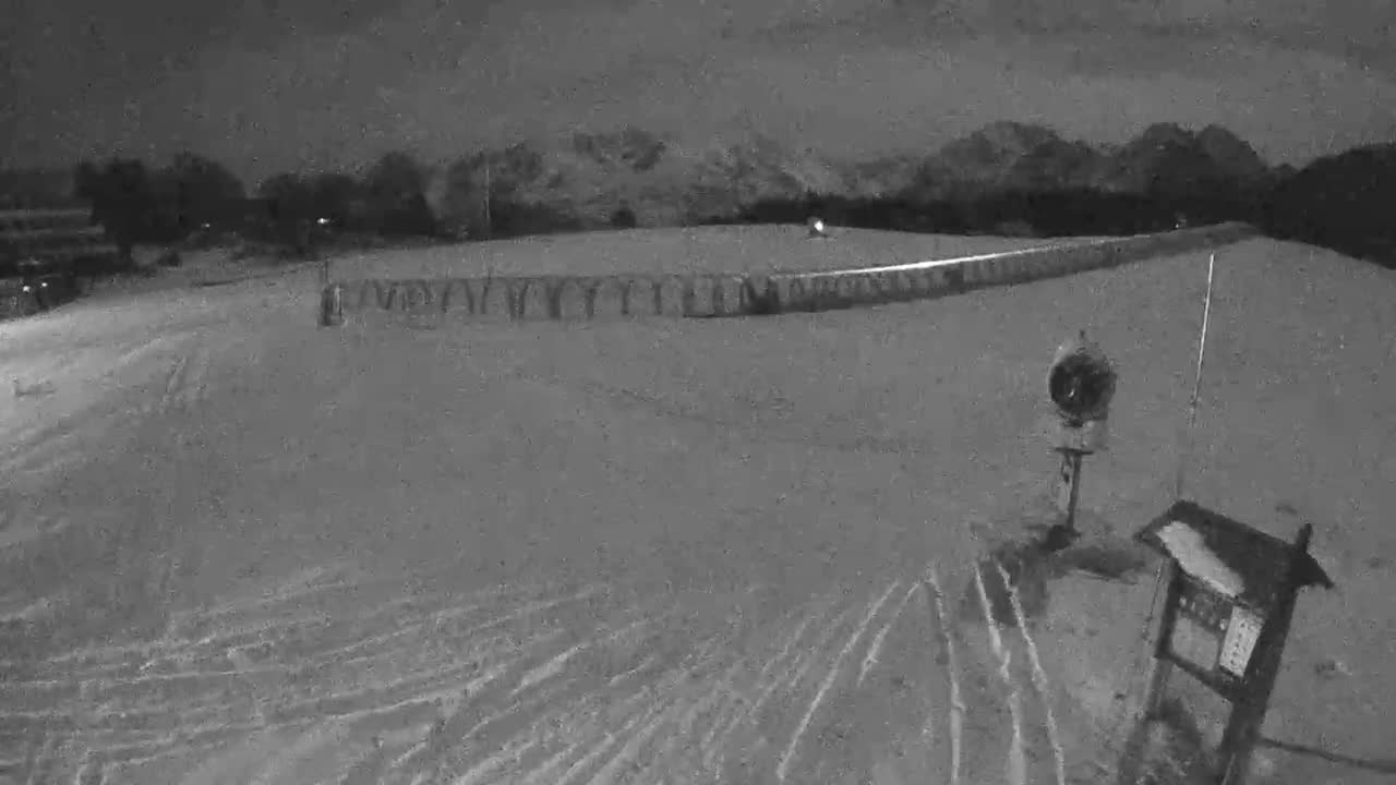 Loudenvielle, Val Louron Ski Center Live Cam - Bagnères-de-Bigorre, Hautes-Pyrenees, Occitanie, France