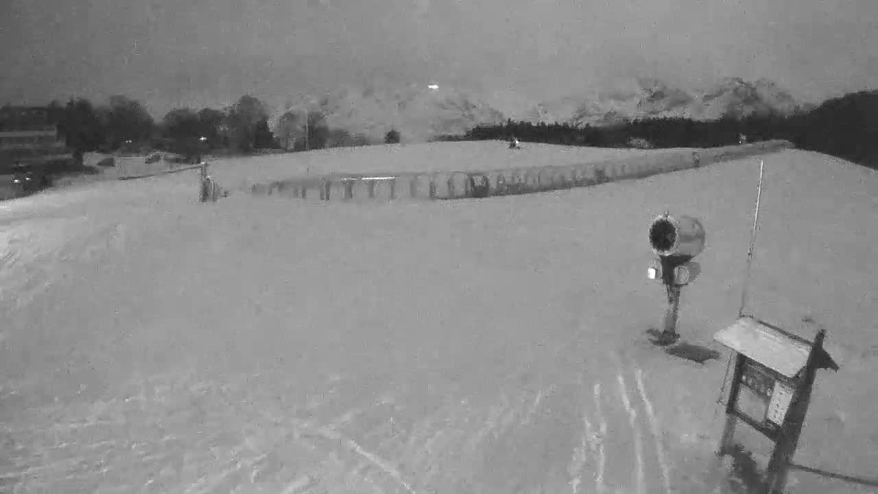 Loudenvielle, Val Louron Ski Center Live Cam - Bagnères-de-Bigorre, Hautes-Pyrenees, Occitanie, France