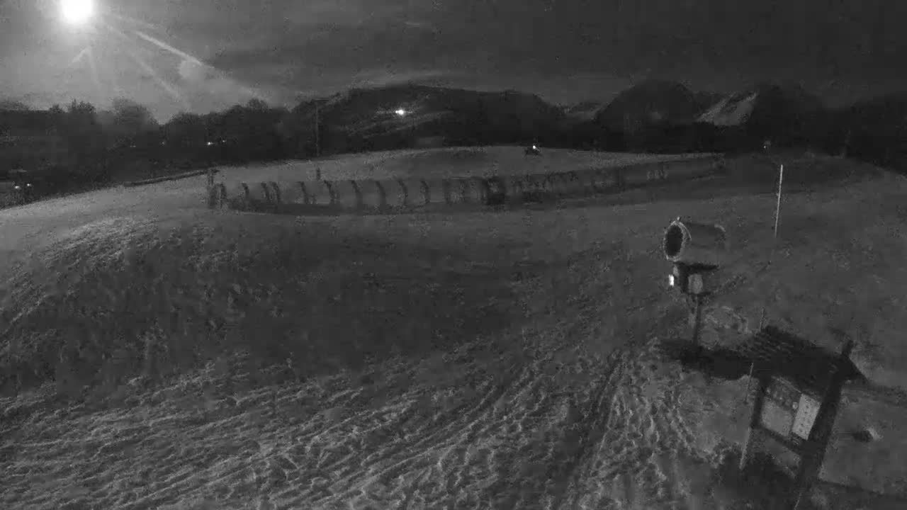 Loudenvielle, Val Louron Ski Center Live Cam - Bagnères-de-Bigorre, Hautes-Pyrenees, Occitanie, France