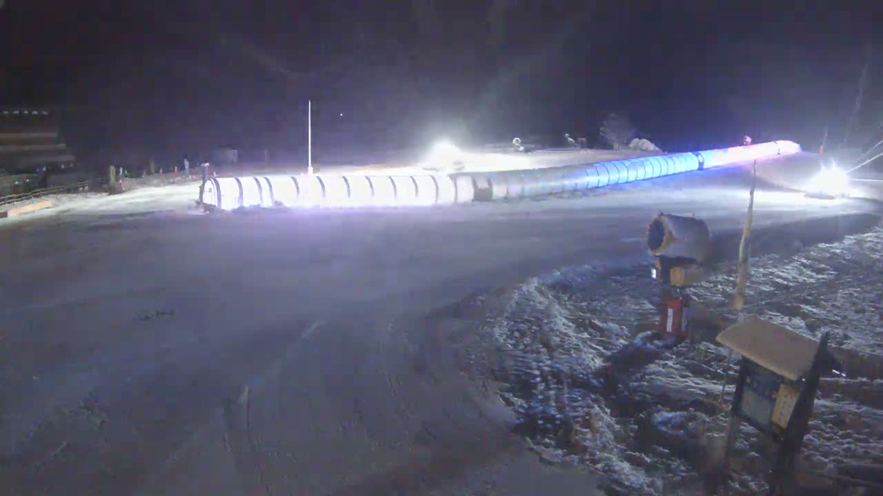 Loudenvielle, Val Louron Ski Center Live Cam - Bagnères-de-Bigorre, Hautes-Pyrenees, Occitanie, France