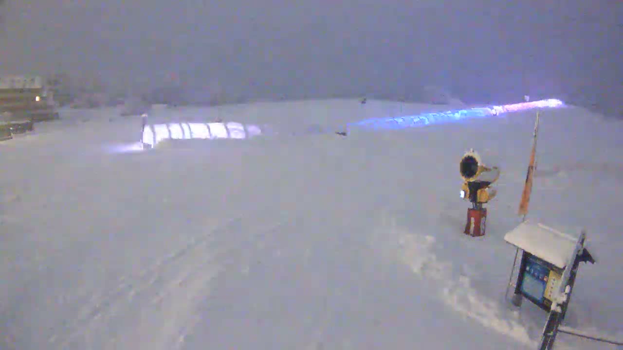 Loudenvielle, Val Louron Ski Center Live Cam - Bagnères-de-Bigorre, Hautes-Pyrenees, Occitanie, France