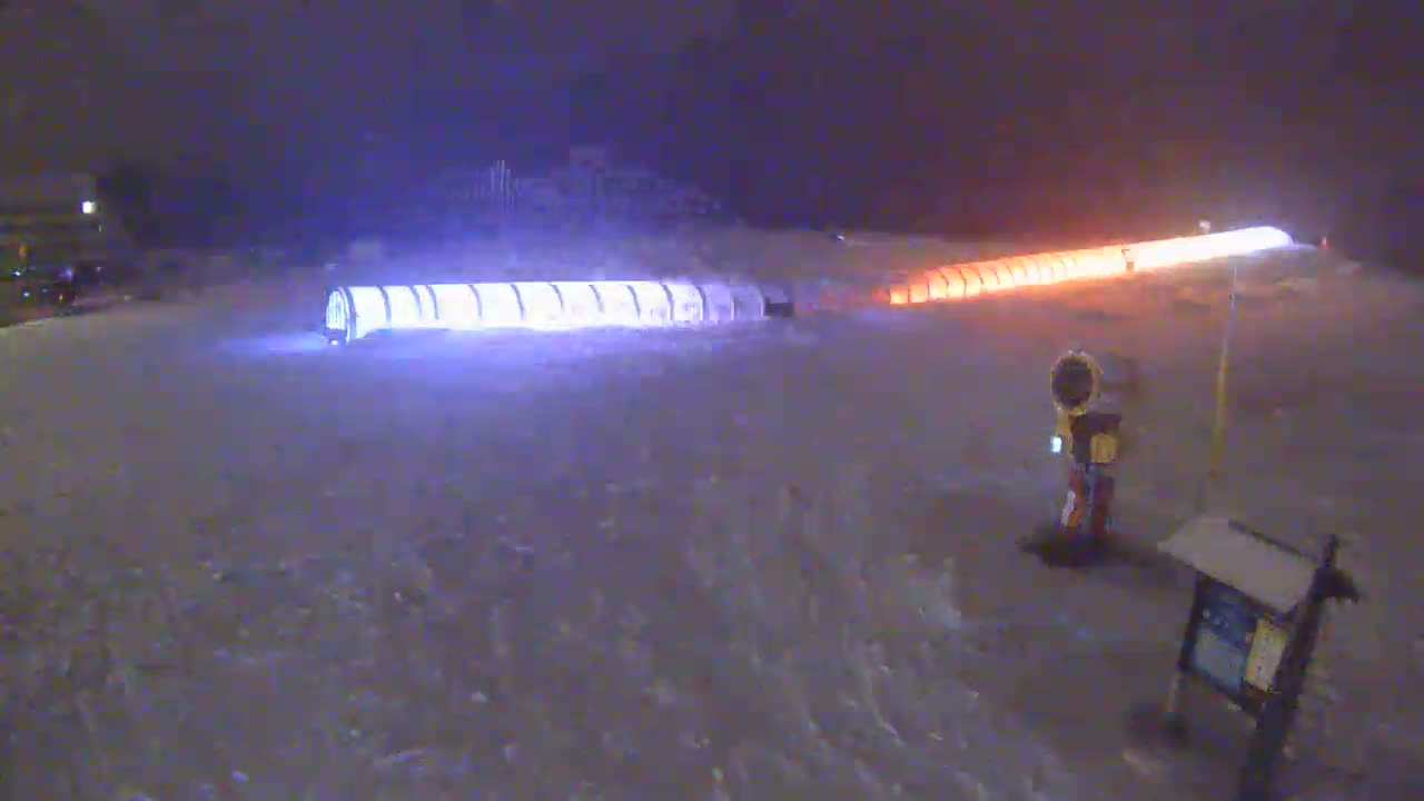Loudenvielle, Val Louron Ski Center Live Cam - Bagnères-de-Bigorre, Hautes-Pyrenees, Occitanie, France