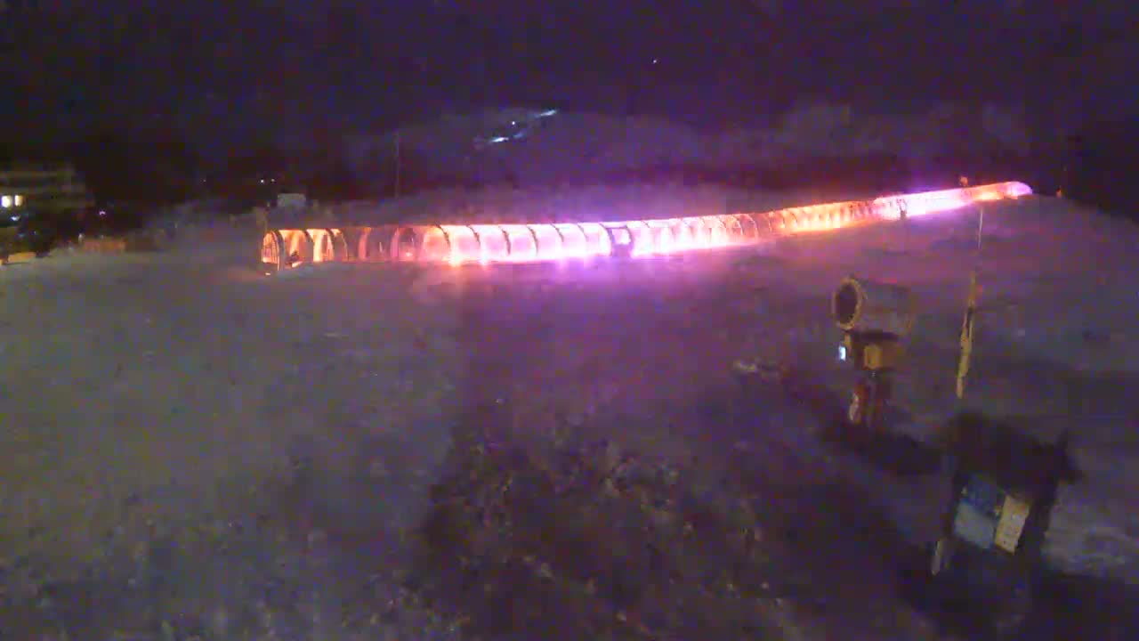 Loudenvielle, Val Louron Ski Center Live Cam - Bagnères-de-Bigorre, Hautes-Pyrenees, Occitanie, France