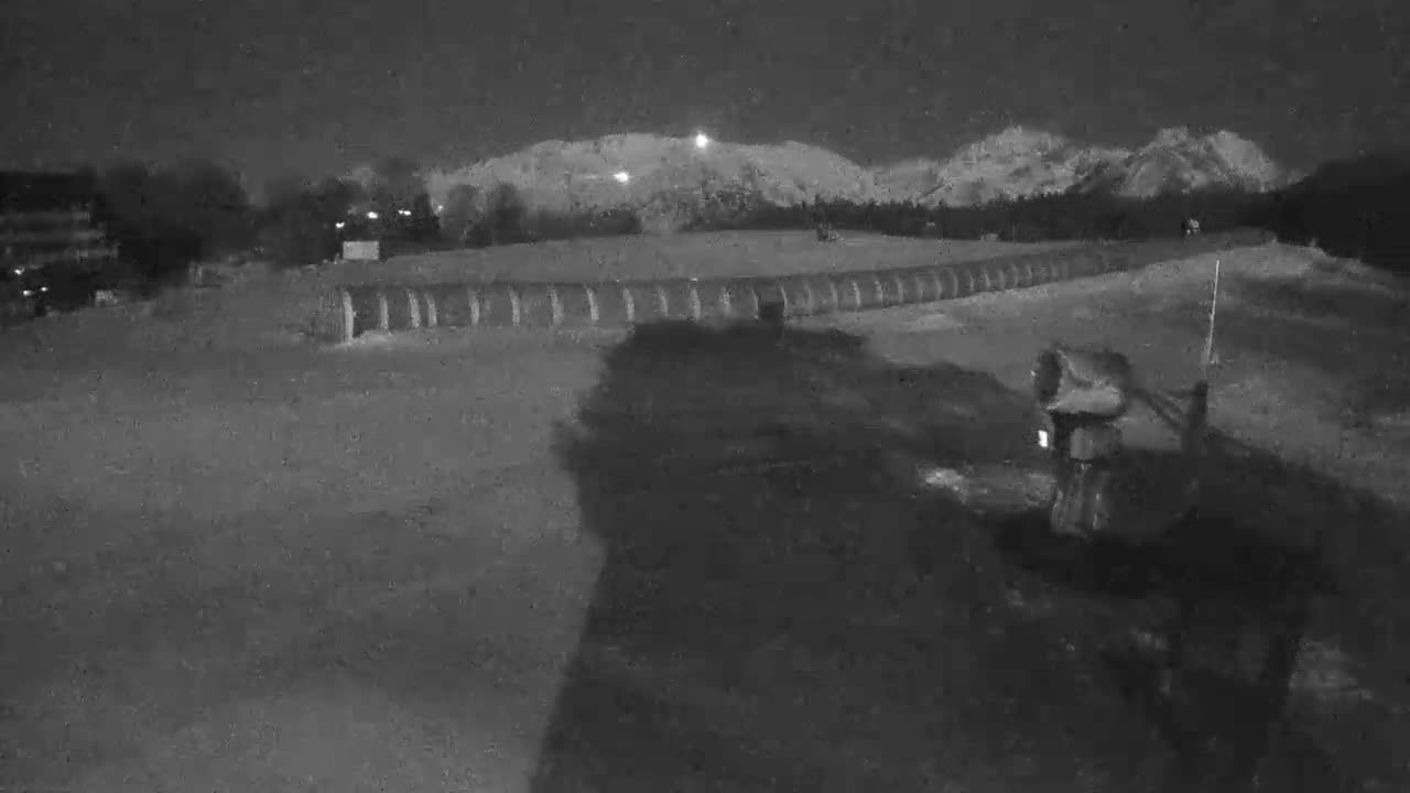 Loudenvielle, Val Louron Ski Center Live Cam - Bagnères-de-Bigorre, Hautes-Pyrenees, Occitanie, France