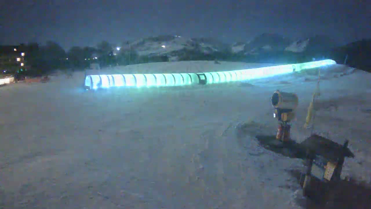 Loudenvielle, Val Louron Ski Center Live Cam - Bagnères-de-Bigorre, Hautes-Pyrenees, Occitanie, France