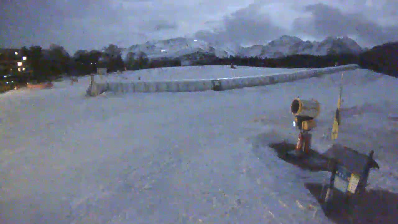 Loudenvielle, Val Louron Ski Center Live Cam - Bagnères-de-Bigorre, Hautes-Pyrenees, Occitanie, France