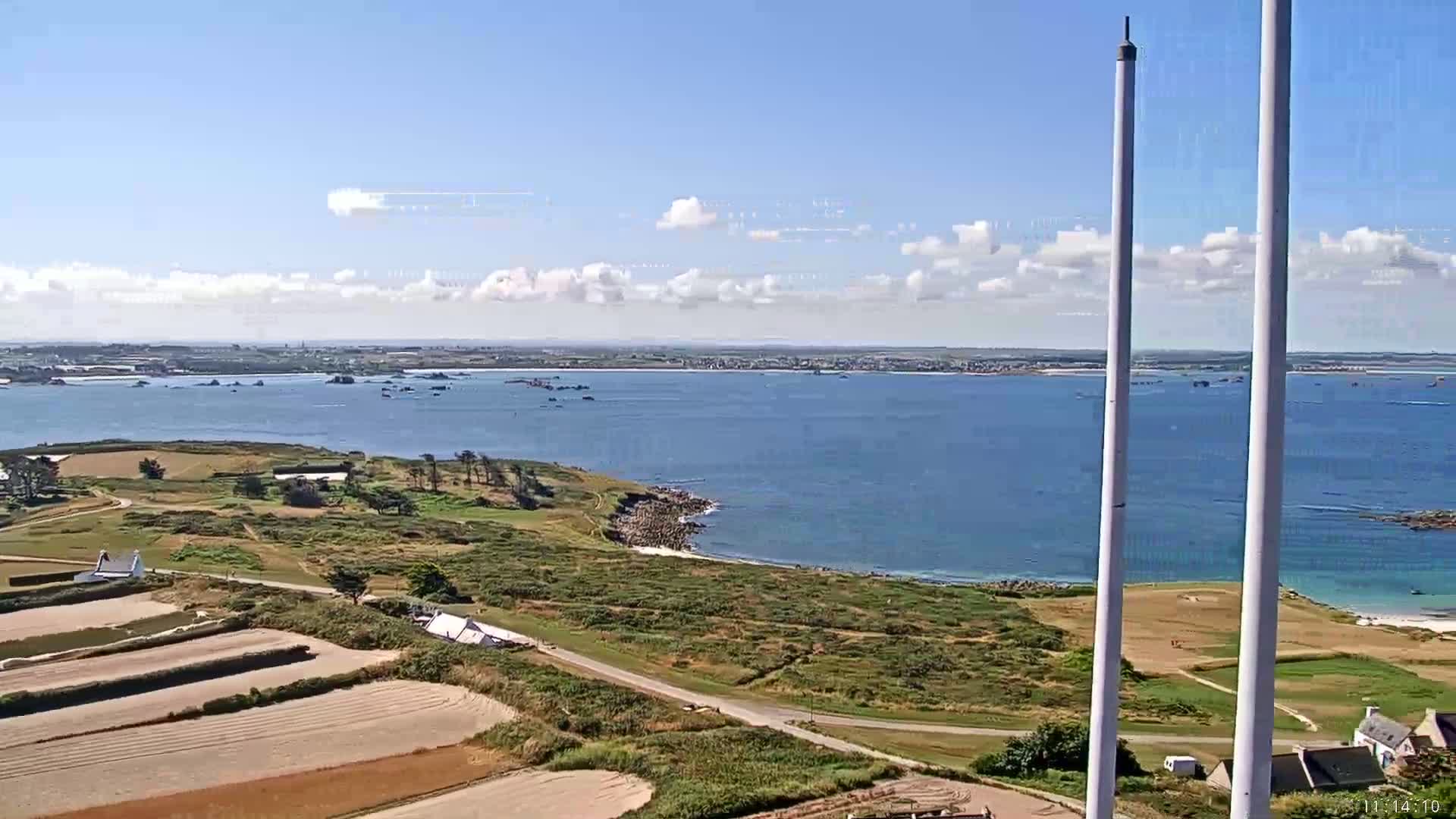 Ile de Batz Island & French Mainland Skyline View Live Cam - Morlaix, Finistère, Bretagne, France